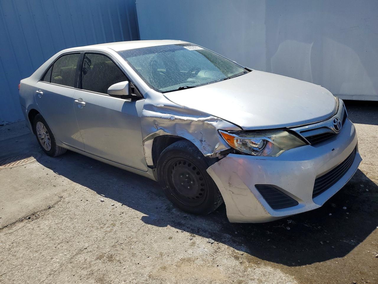 2012 Toyota Camry L Silver vin: 4T1BF1FK9CU636463