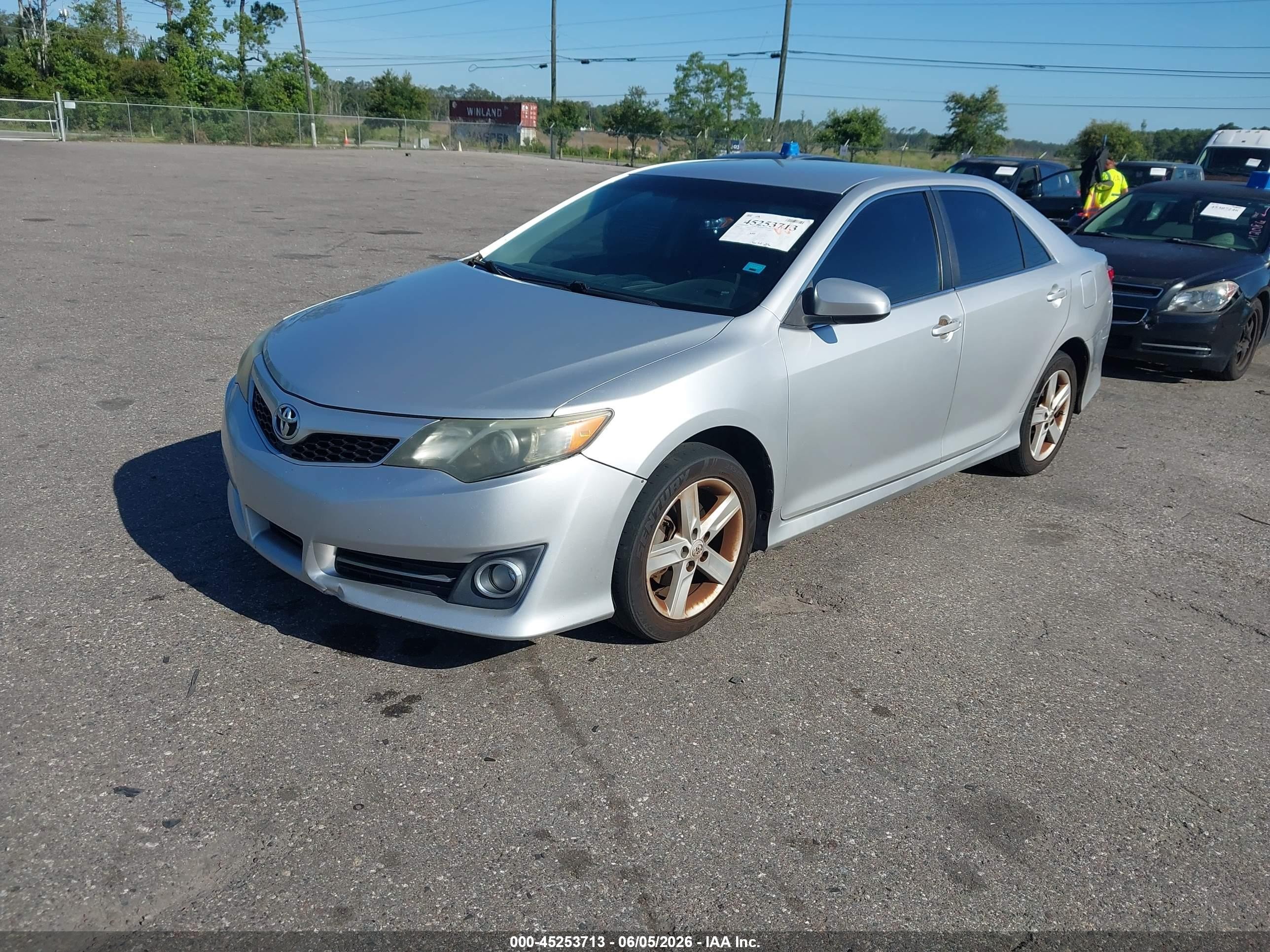 2013 Toyota Camry Se Silver vin: 4T1BF1FK9DU209897