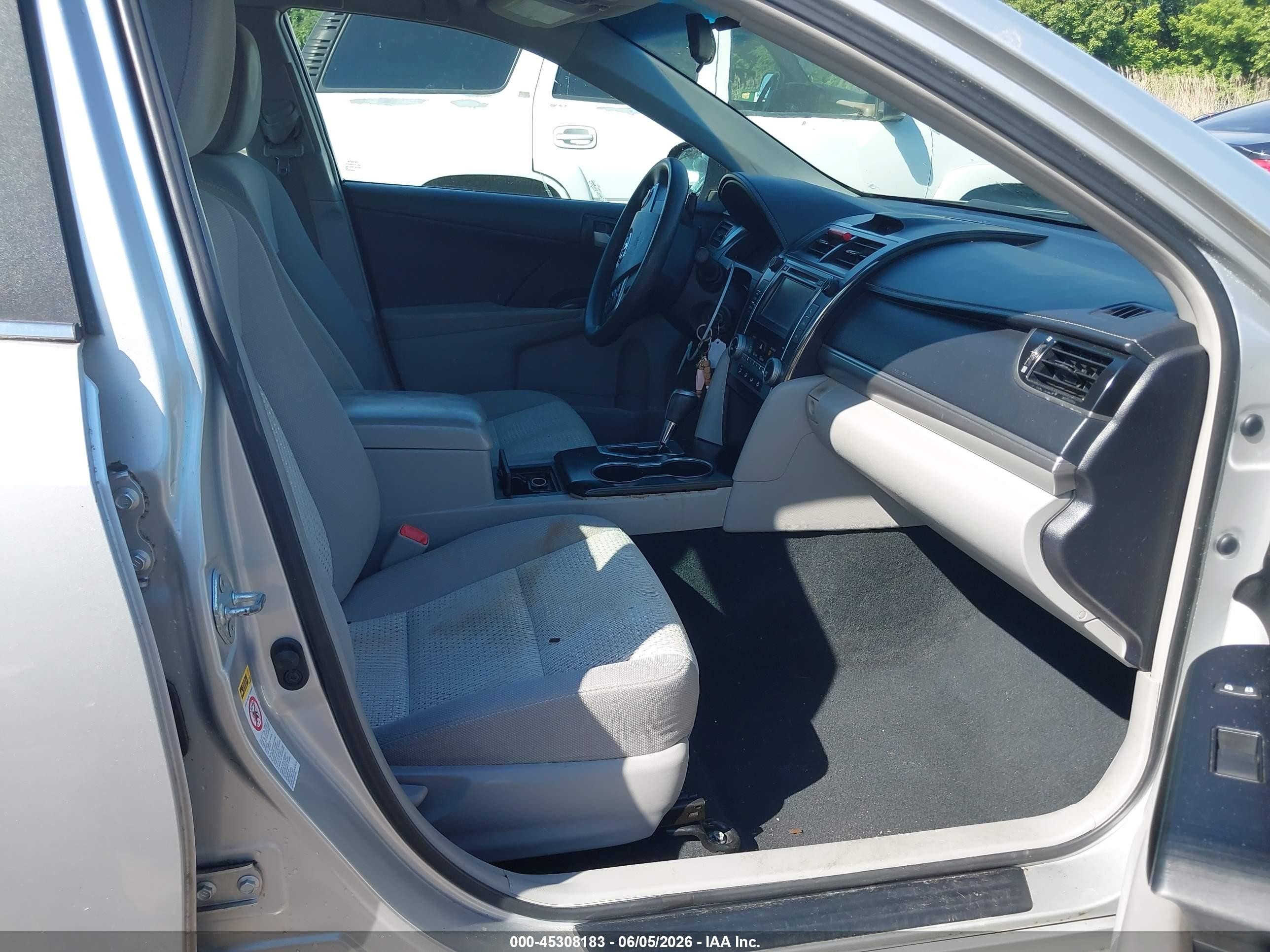 2013 Toyota Camry Le Серебряный vin: 4T1BF1FK9DU233827