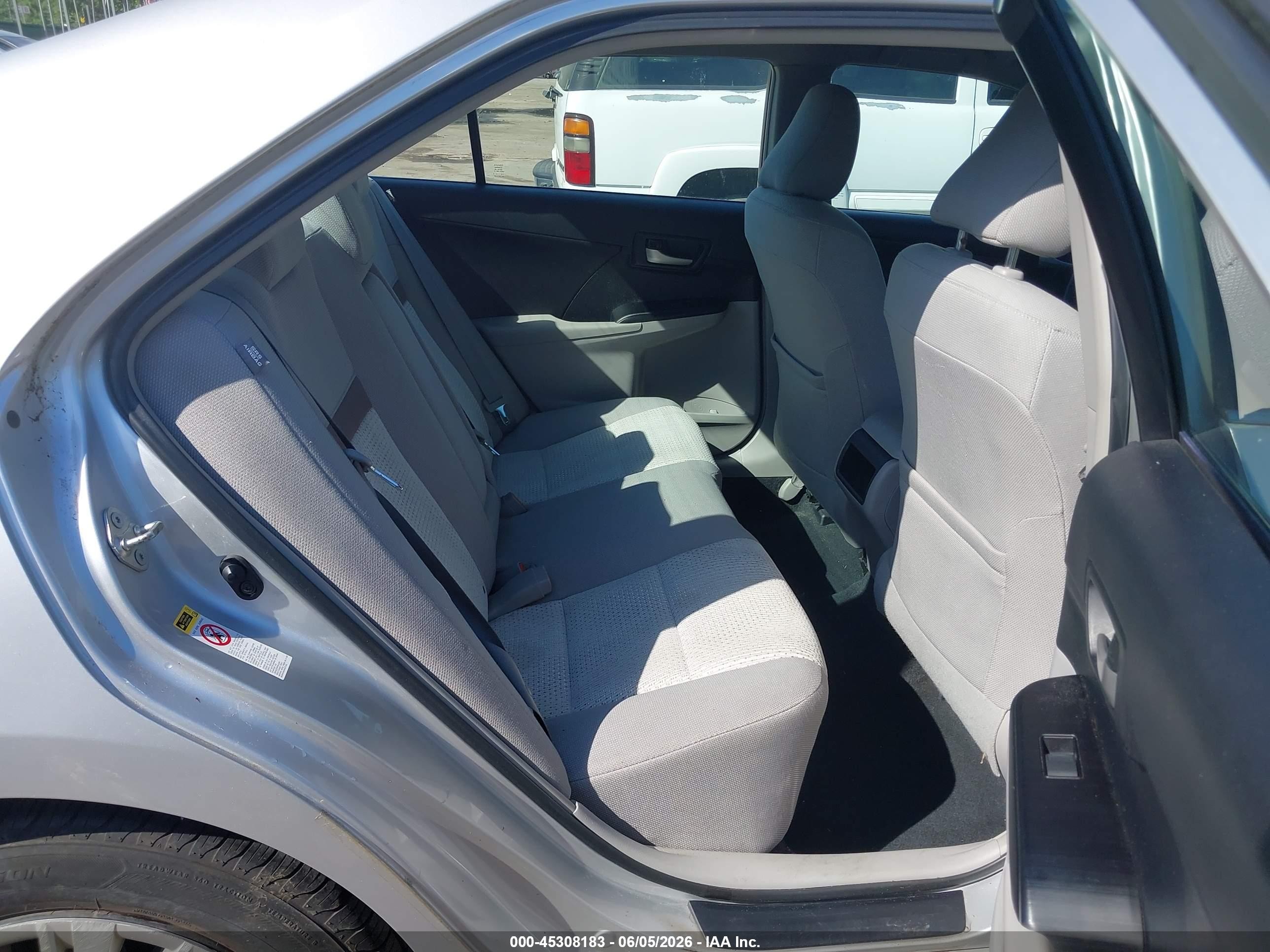 2013 Toyota Camry Le Серебряный vin: 4T1BF1FK9DU233827