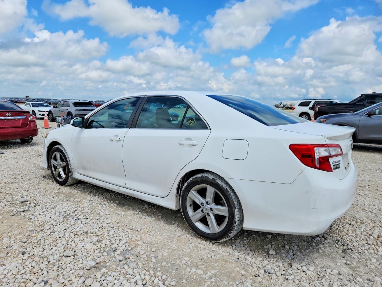 2013 Toyota Camry Se White vin: 4T1BF1FK9DU672929