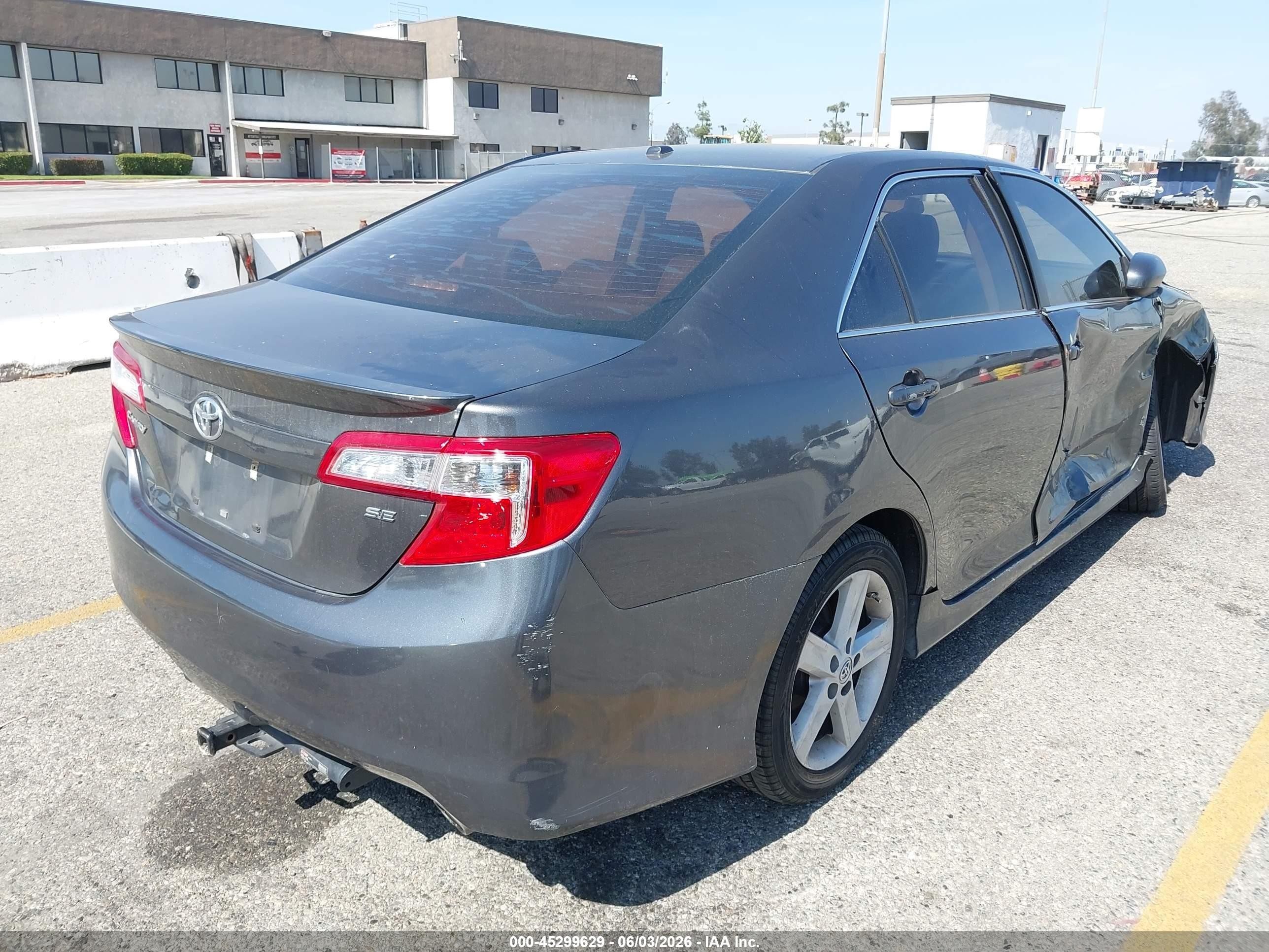 2013 Toyota Camry Se Серый vin: 4T1BF1FK9DU675412