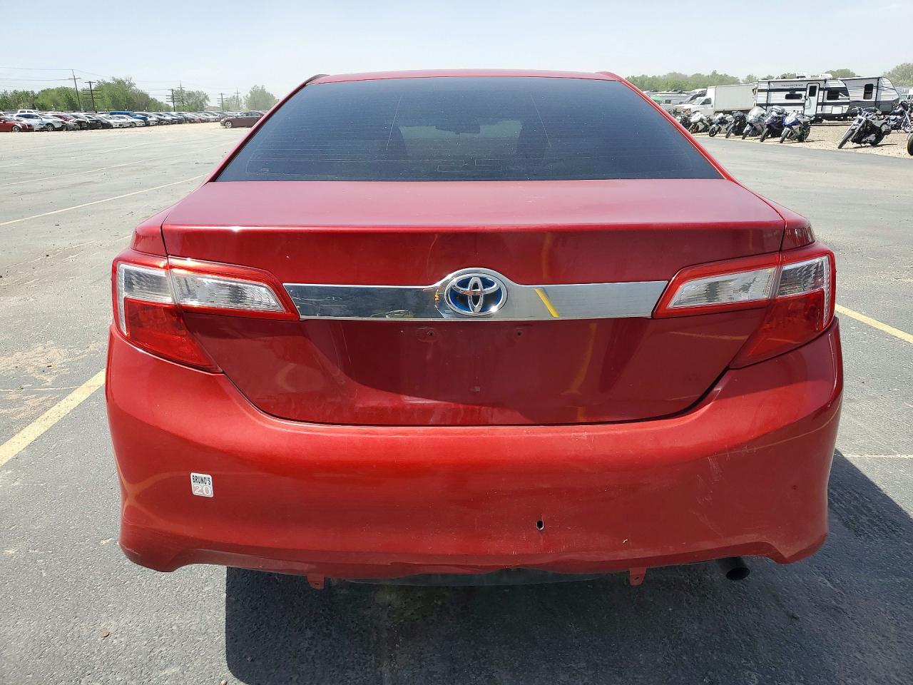2013 Toyota Camry Le Red vin: 4T1BF1FK9DU680240