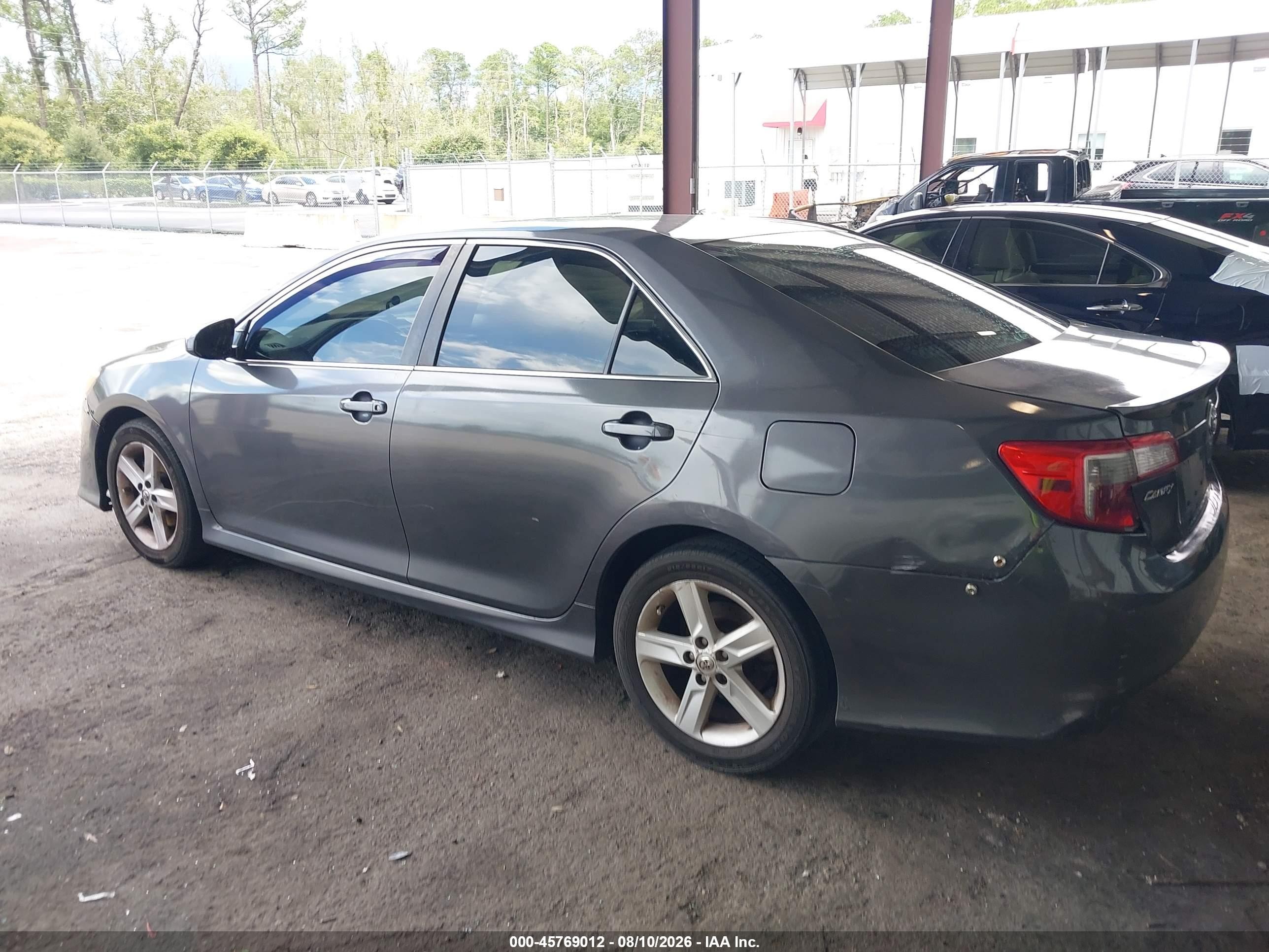 2013 Toyota Camry Se Gray vin: 4T1BF1FK9DU681971