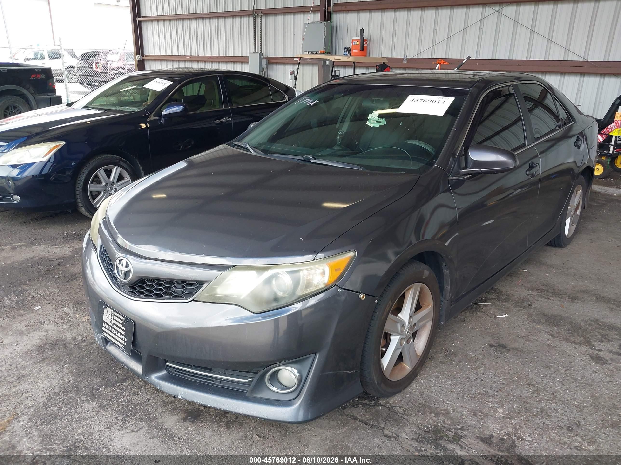 2013 Toyota Camry Se Gray vin: 4T1BF1FK9DU681971