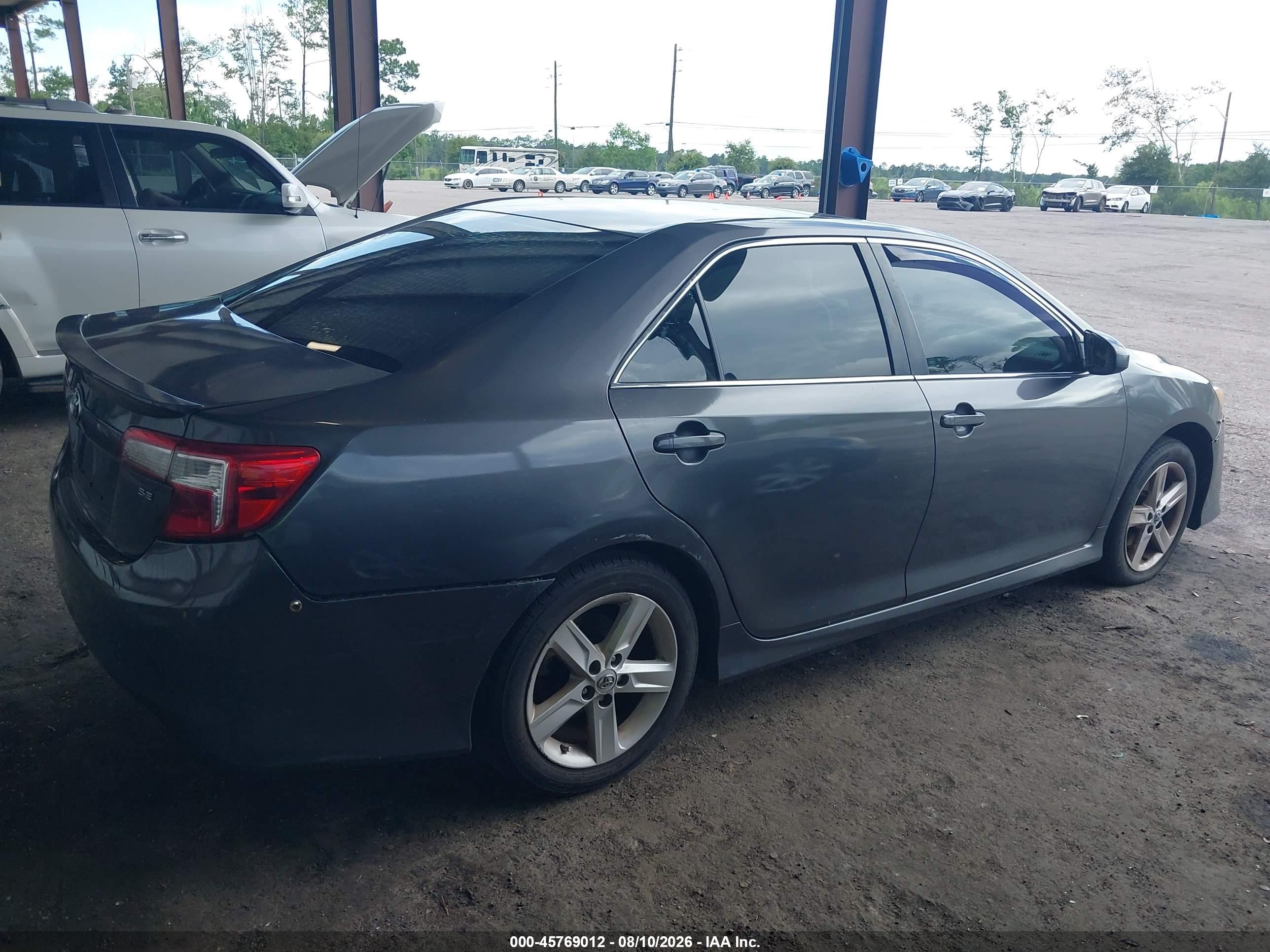 2013 Toyota Camry Se Gray vin: 4T1BF1FK9DU681971