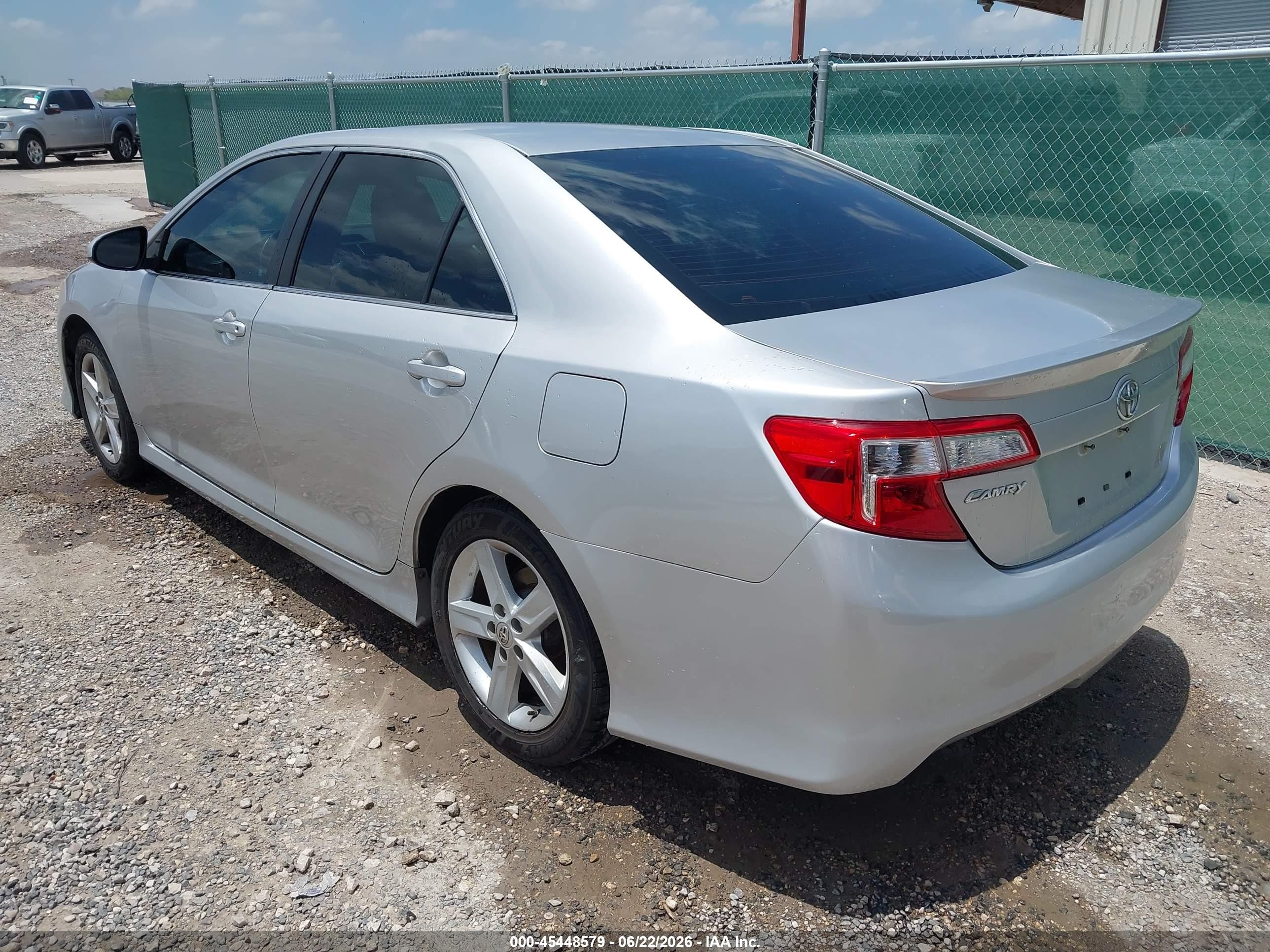 2014 Toyota Camry Se Серебряный vin: 4T1BF1FK9EU312027