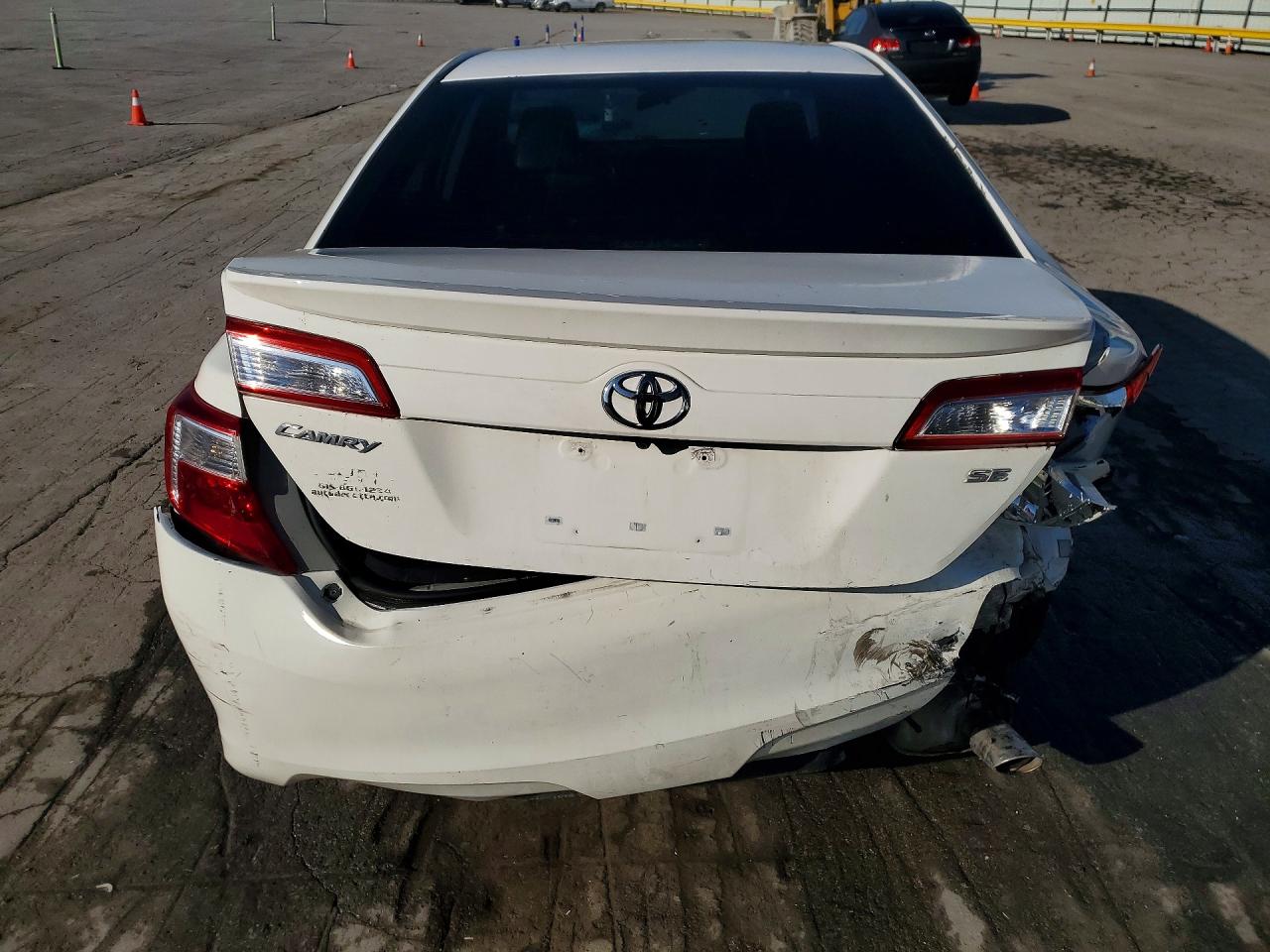 2014 Toyota Camry Se White vin: 4T1BF1FK9EU326896