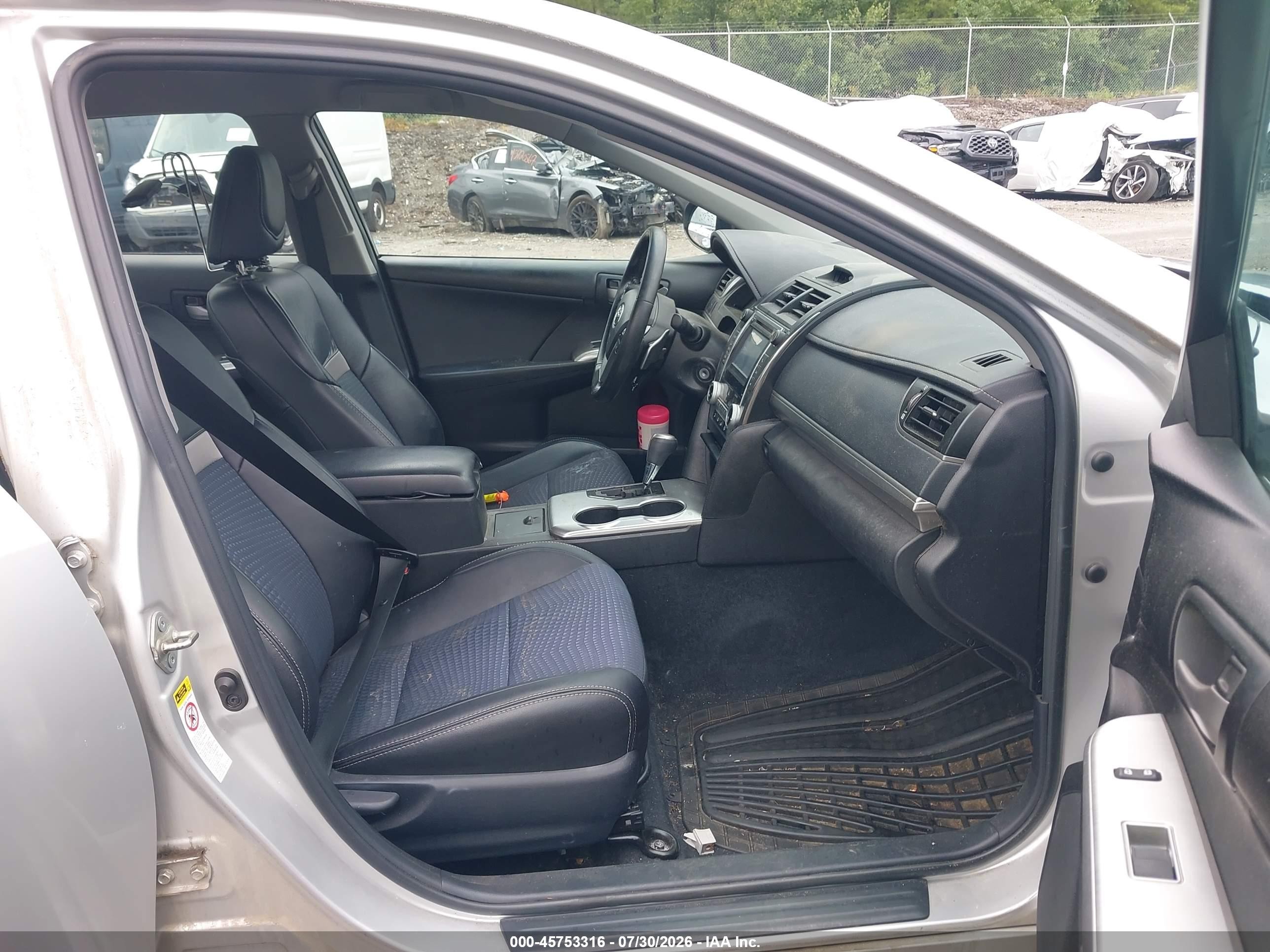 2014 Toyota Camry Se Silver vin: 4T1BF1FK9EU330625