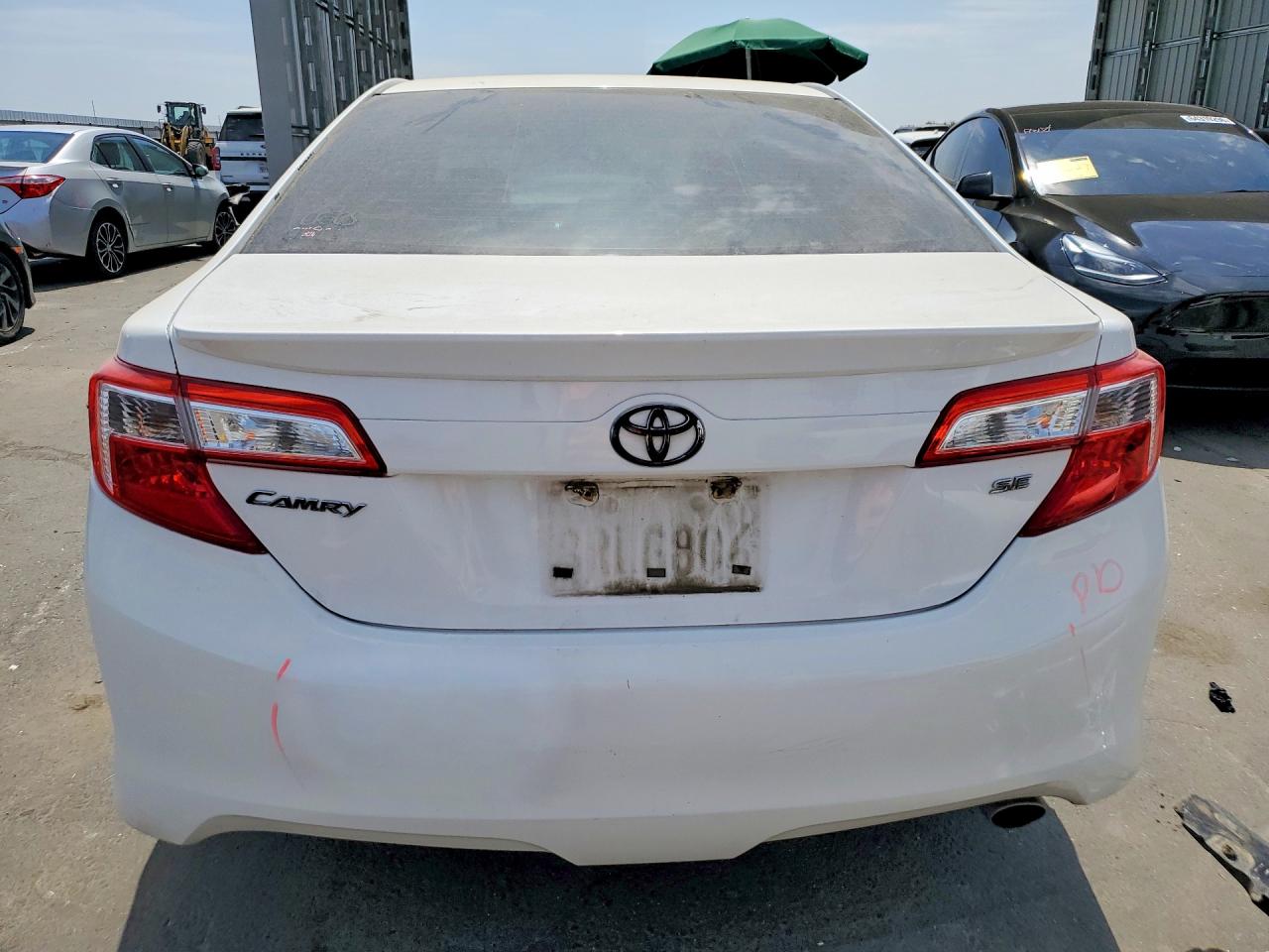 2014 Toyota Camry Se Белый vin: 4T1BF1FK9EU333380