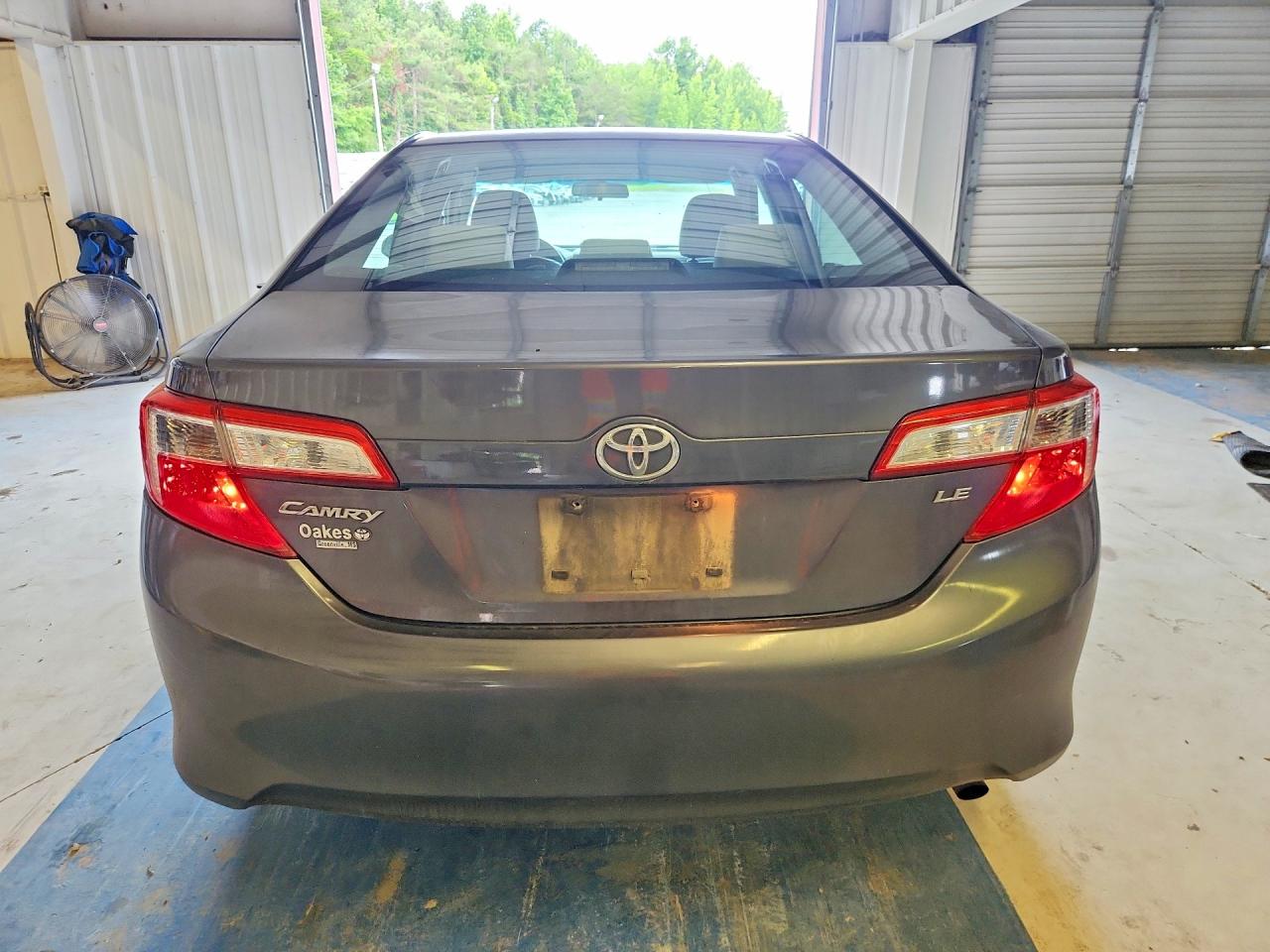 2014 Toyota Camry Le Gray vin: 4T1BF1FK9EU343763