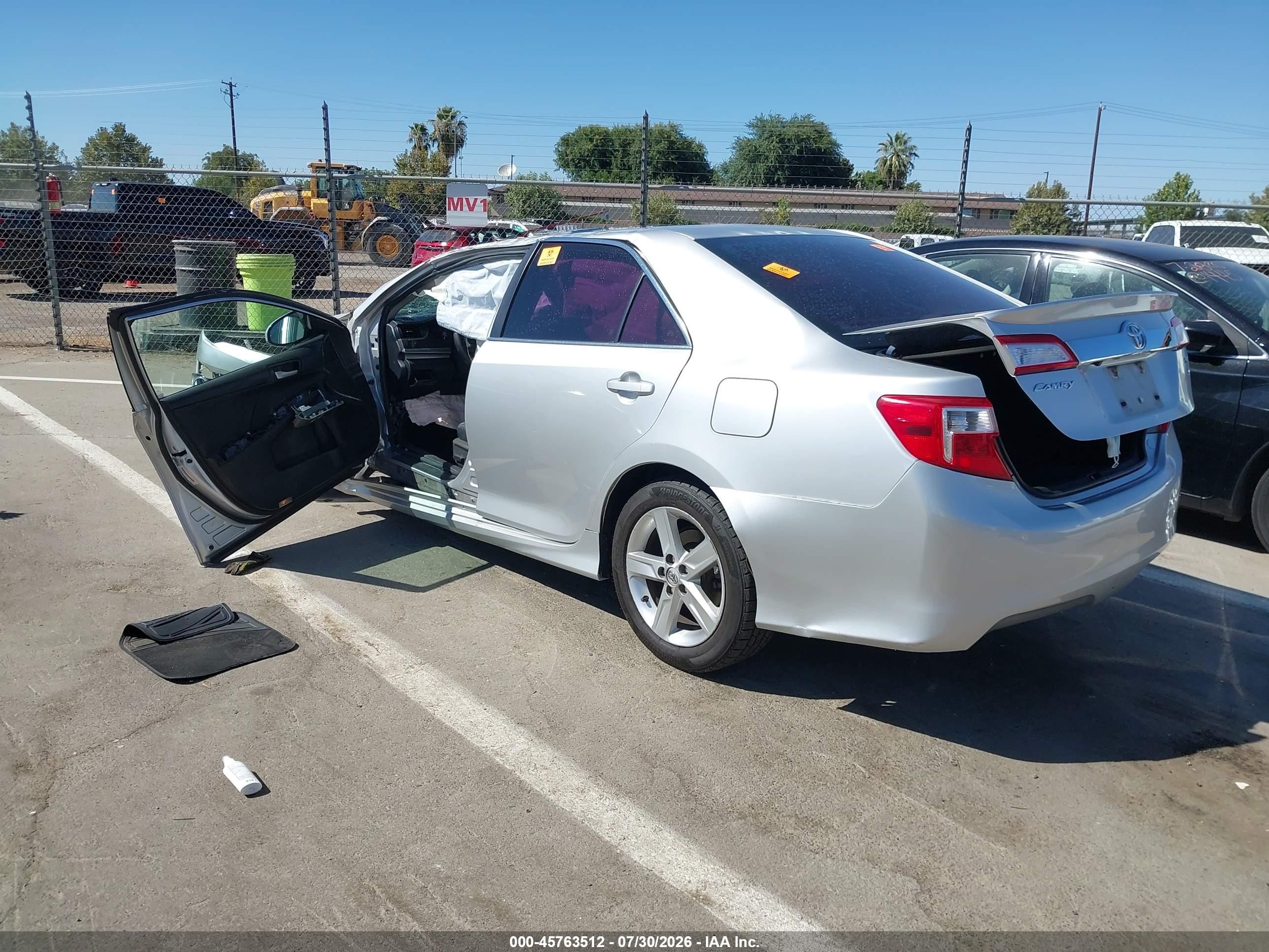 2014 Toyota Camry Se Silver vin: 4T1BF1FK9EU354763