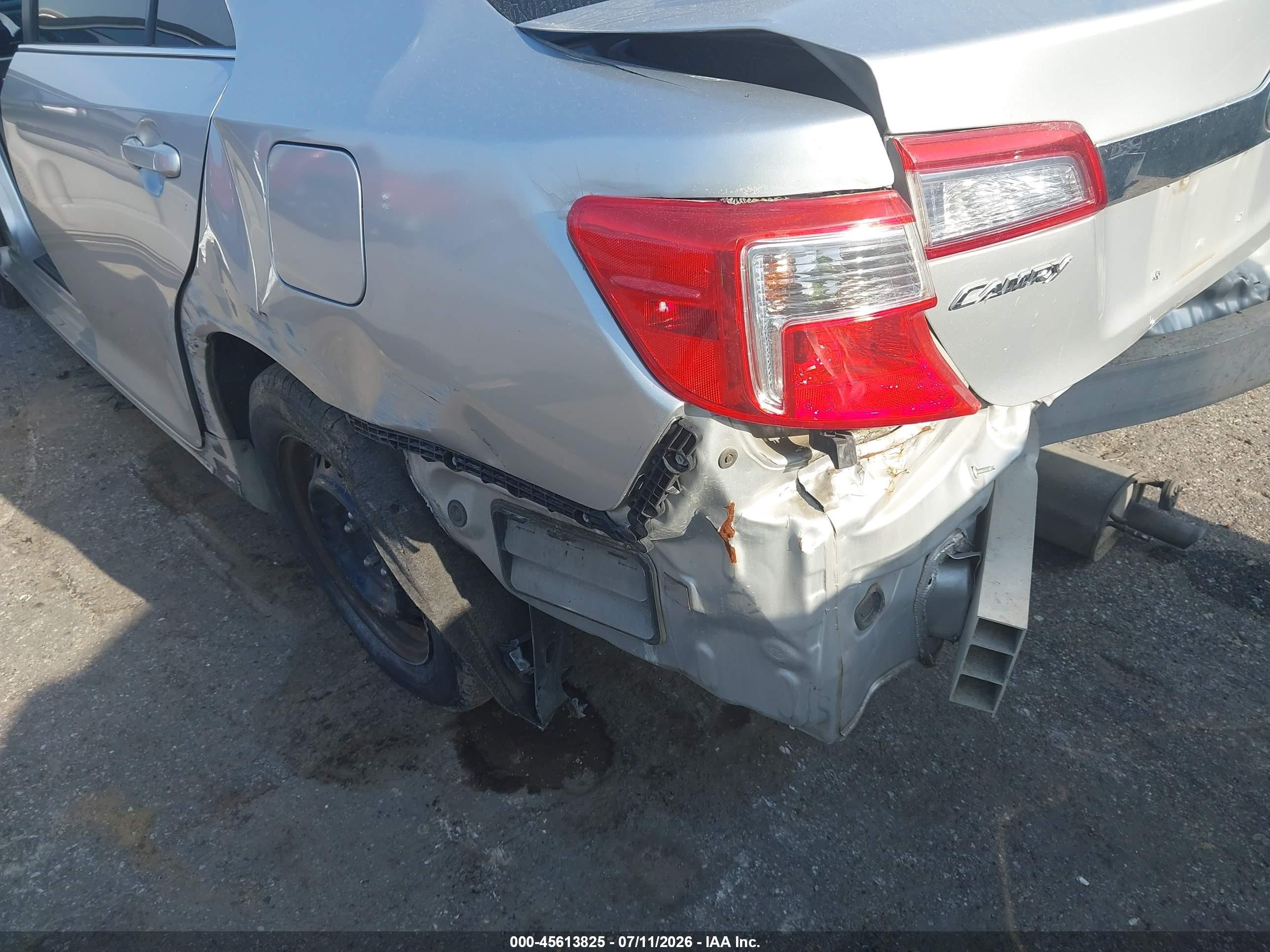 2014 Toyota Camry Le Silver vin: 4T1BF1FK9EU364760