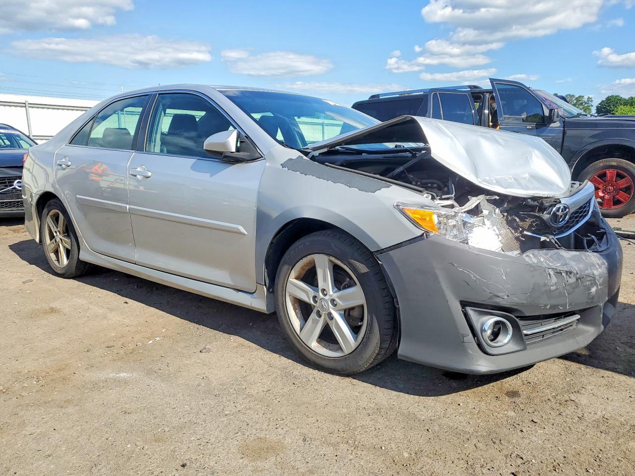 2014 Toyota Camry Se Silver vin: 4T1BF1FK9EU364807