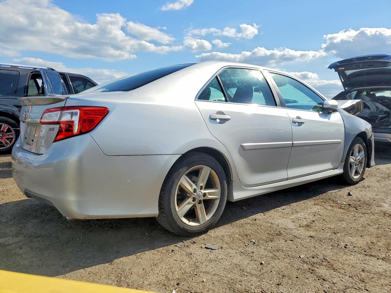 2014 Toyota Camry Se Silver vin: 4T1BF1FK9EU364807