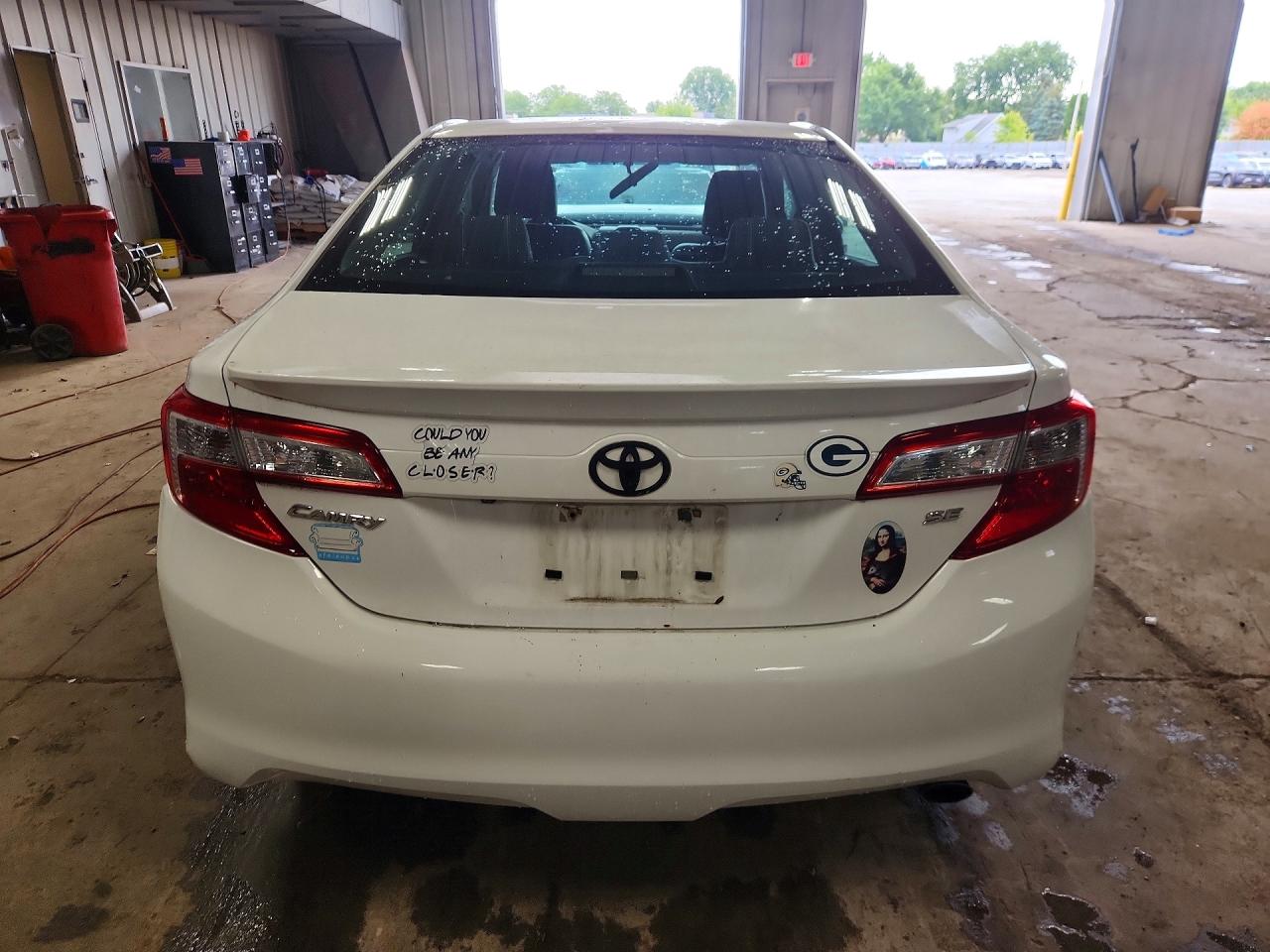 2014 Toyota Camry Se White vin: 4T1BF1FK9EU368176