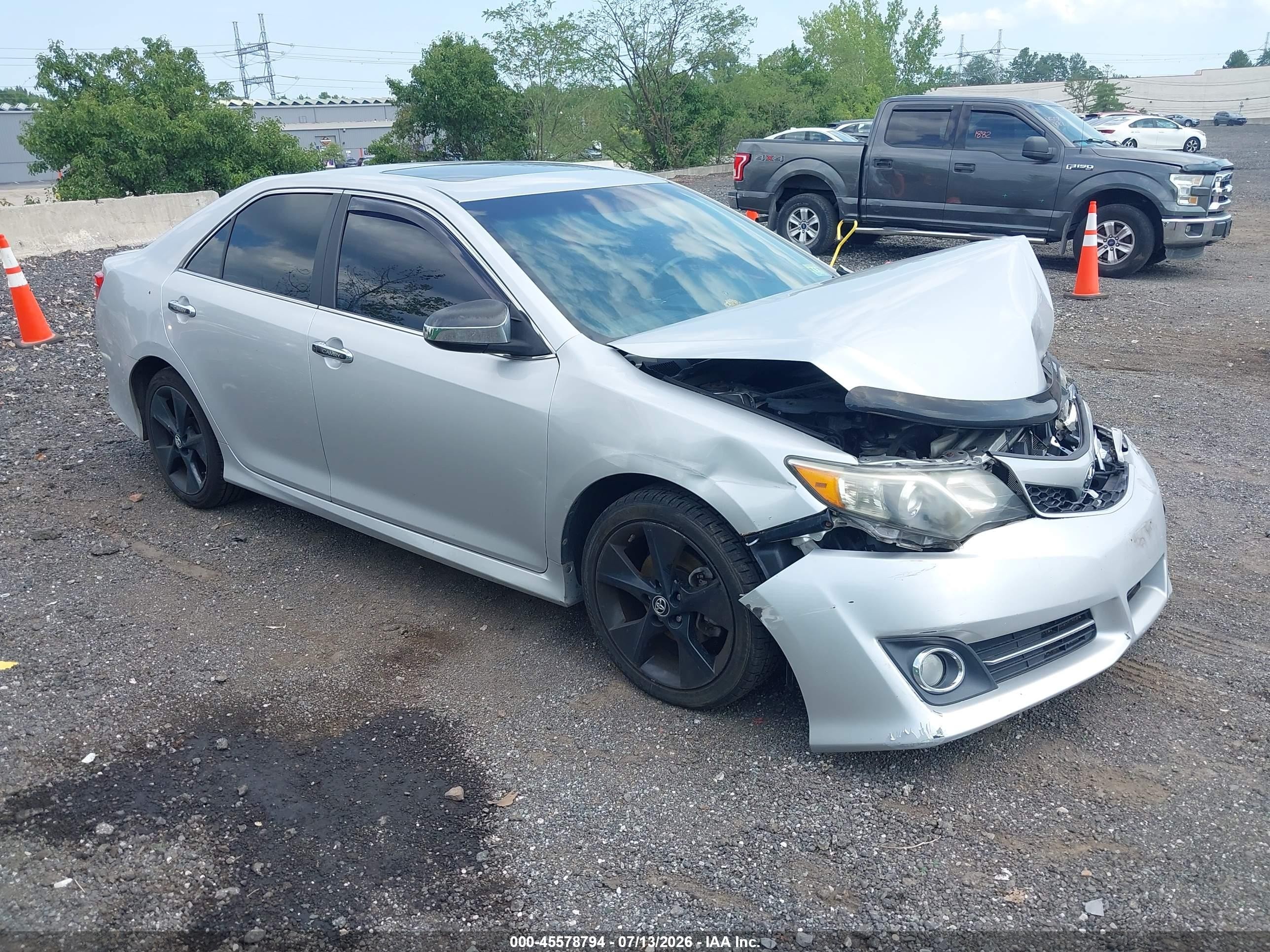 2014 Toyota Camry Se Sport Silver vin: 4T1BF1FK9EU371787