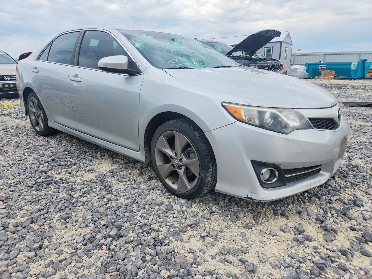 2014 Toyota Camry Se Sport Silver vin: 4T1BF1FK9EU381560