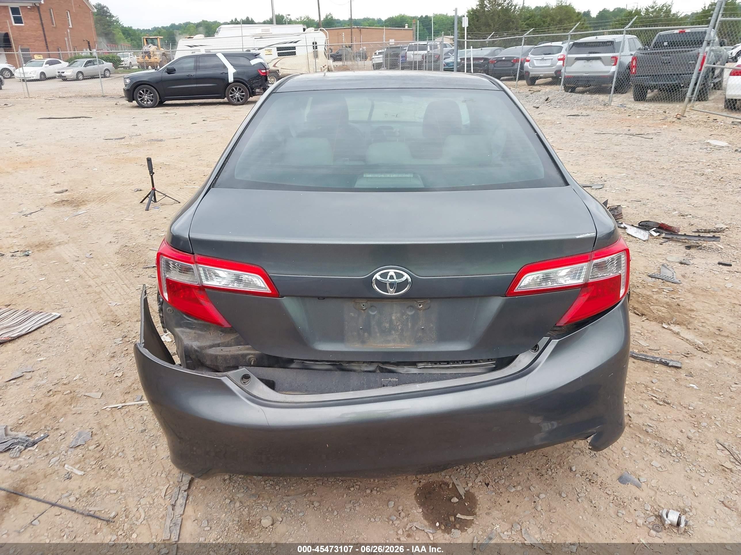 2014 Toyota Camry Le Gray vin: 4T1BF1FK9EU389495
