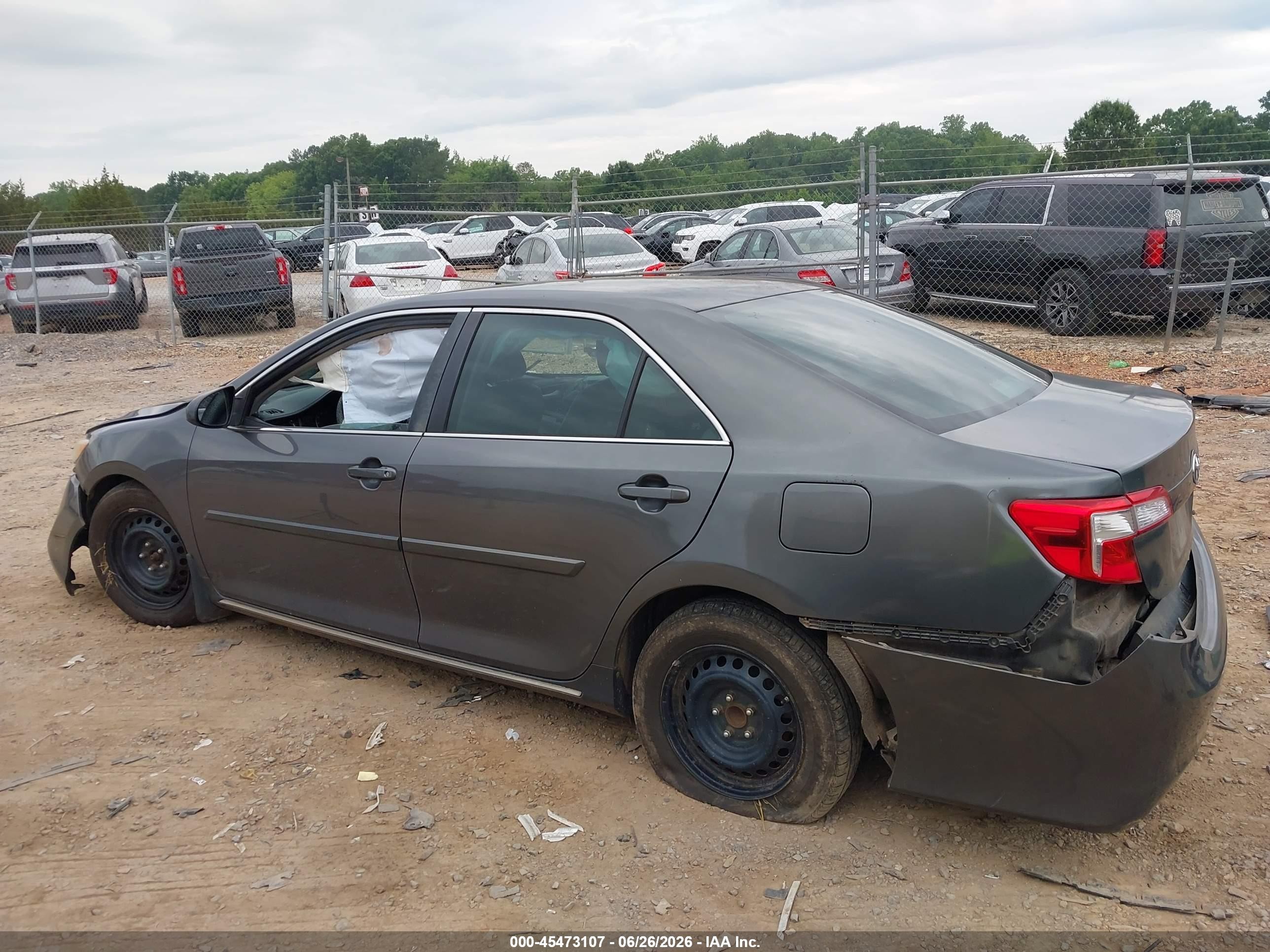 2014 Toyota Camry Le Gray vin: 4T1BF1FK9EU389495