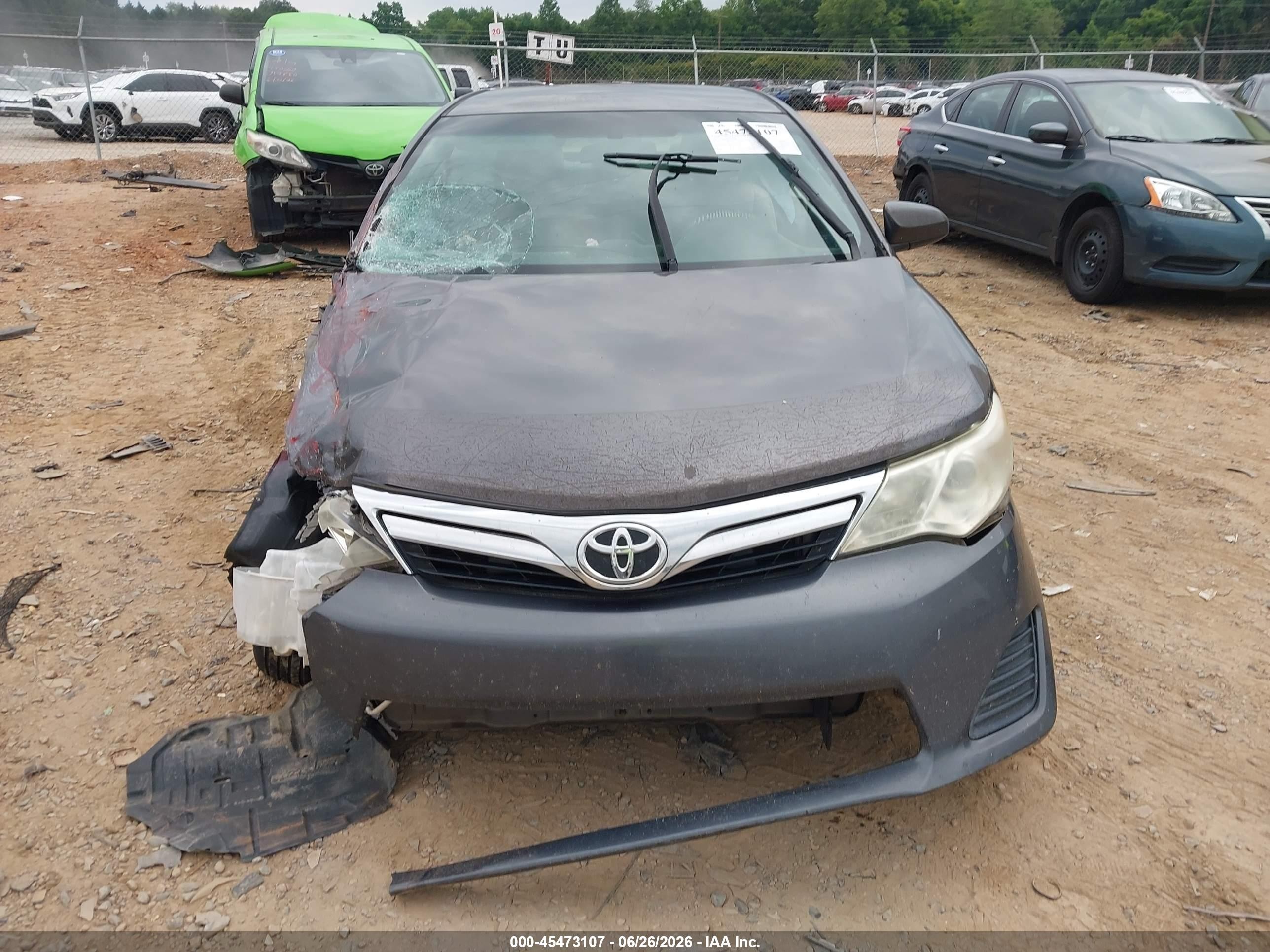 2014 Toyota Camry Le Gray vin: 4T1BF1FK9EU389495