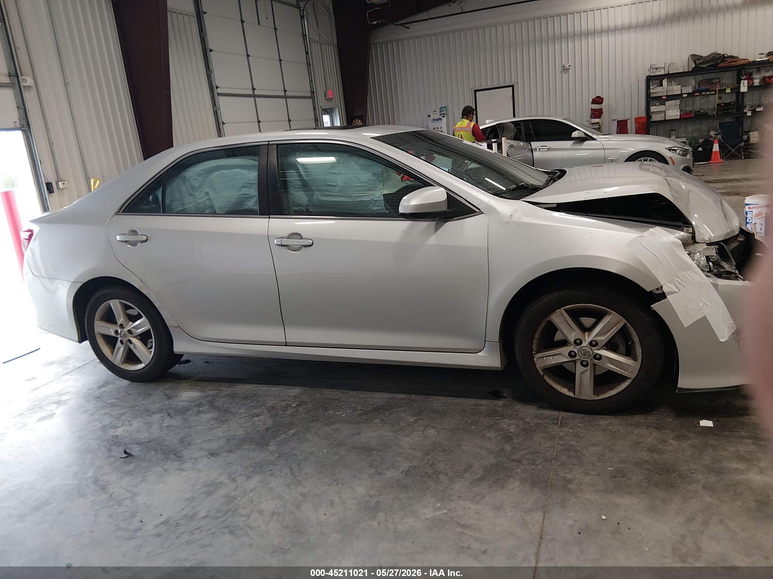 2014 Toyota Camry Se Серебряный vin: 4T1BF1FK9EU390260