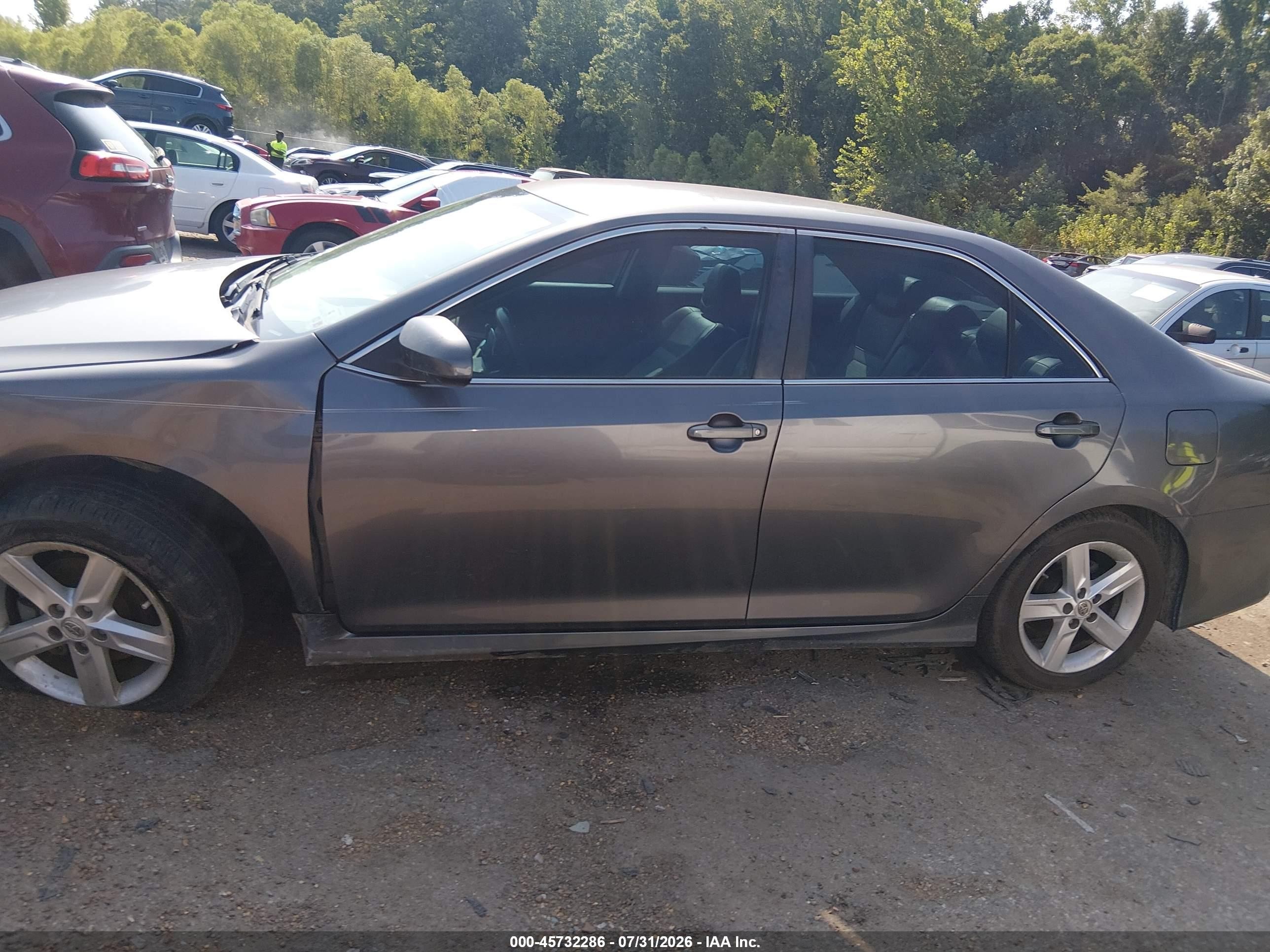 2014 Toyota Camry Se Gray vin: 4T1BF1FK9EU396706