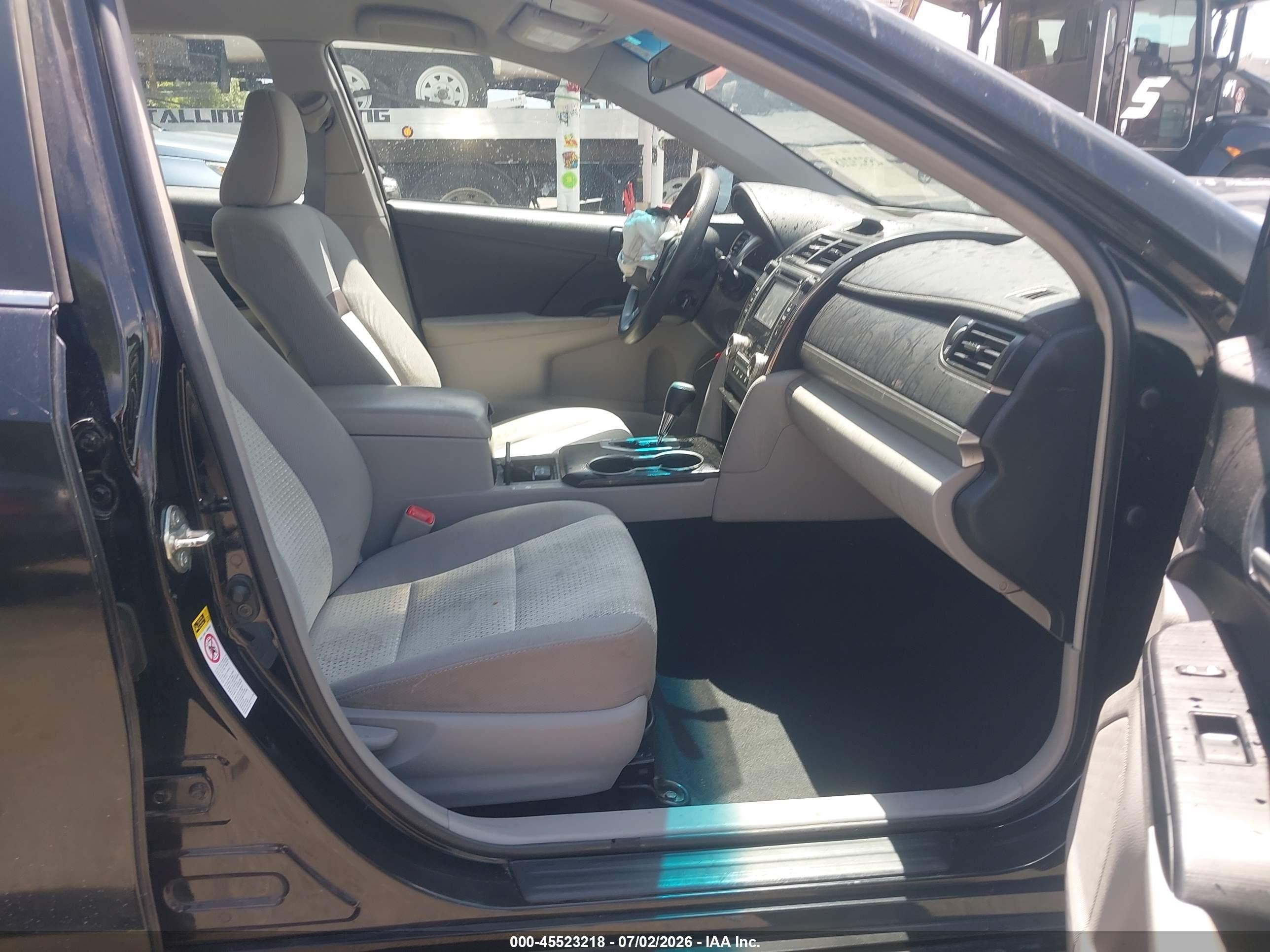 2014 Toyota Camry Le Black vin: 4T1BF1FK9EU414315