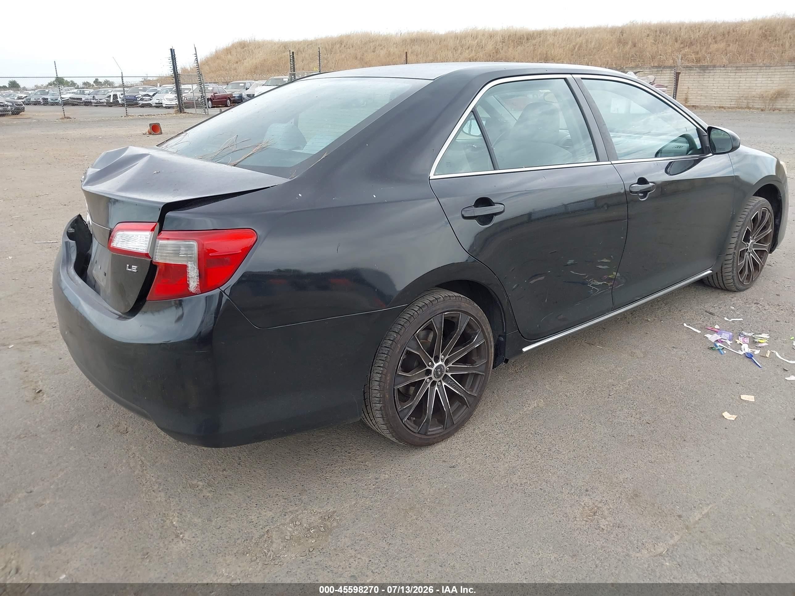 2014 Toyota Camry Le Black vin: 4T1BF1FK9EU414931