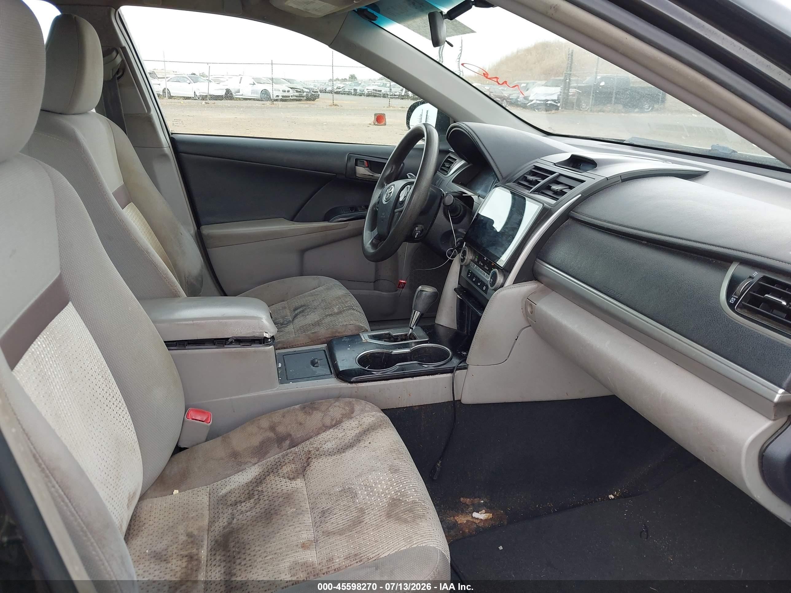 2014 Toyota Camry Le Black vin: 4T1BF1FK9EU414931