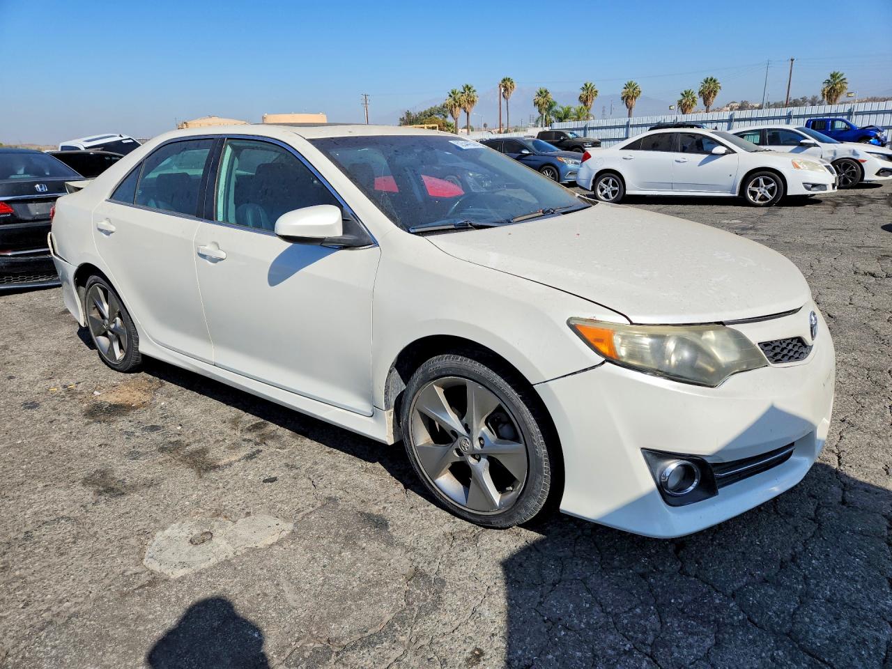 2014 Toyota Camry Se Sport White vin: 4T1BF1FK9EU418767