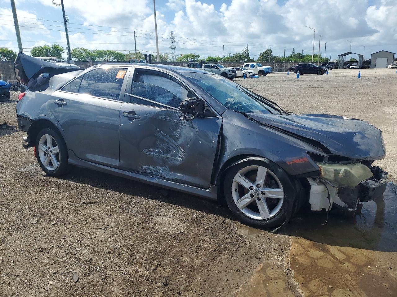 2014 Toyota Camry Se Gray vin: 4T1BF1FK9EU440462