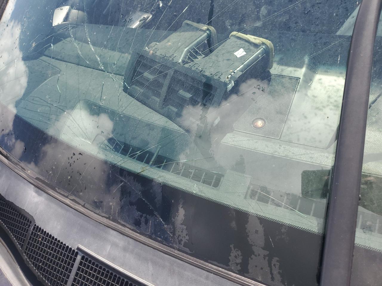 2014 Toyota Camry Se Gray vin: 4T1BF1FK9EU440462 Damage: Windshield, Broken, Replacement Required