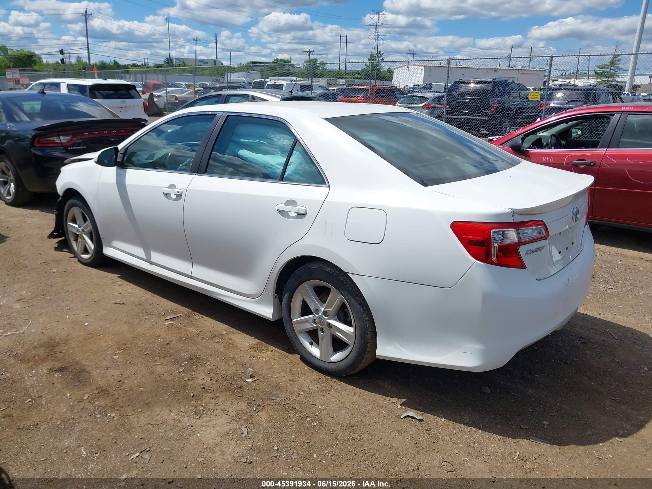 2014 Toyota Camry Se White vin: 4T1BF1FK9EU440932