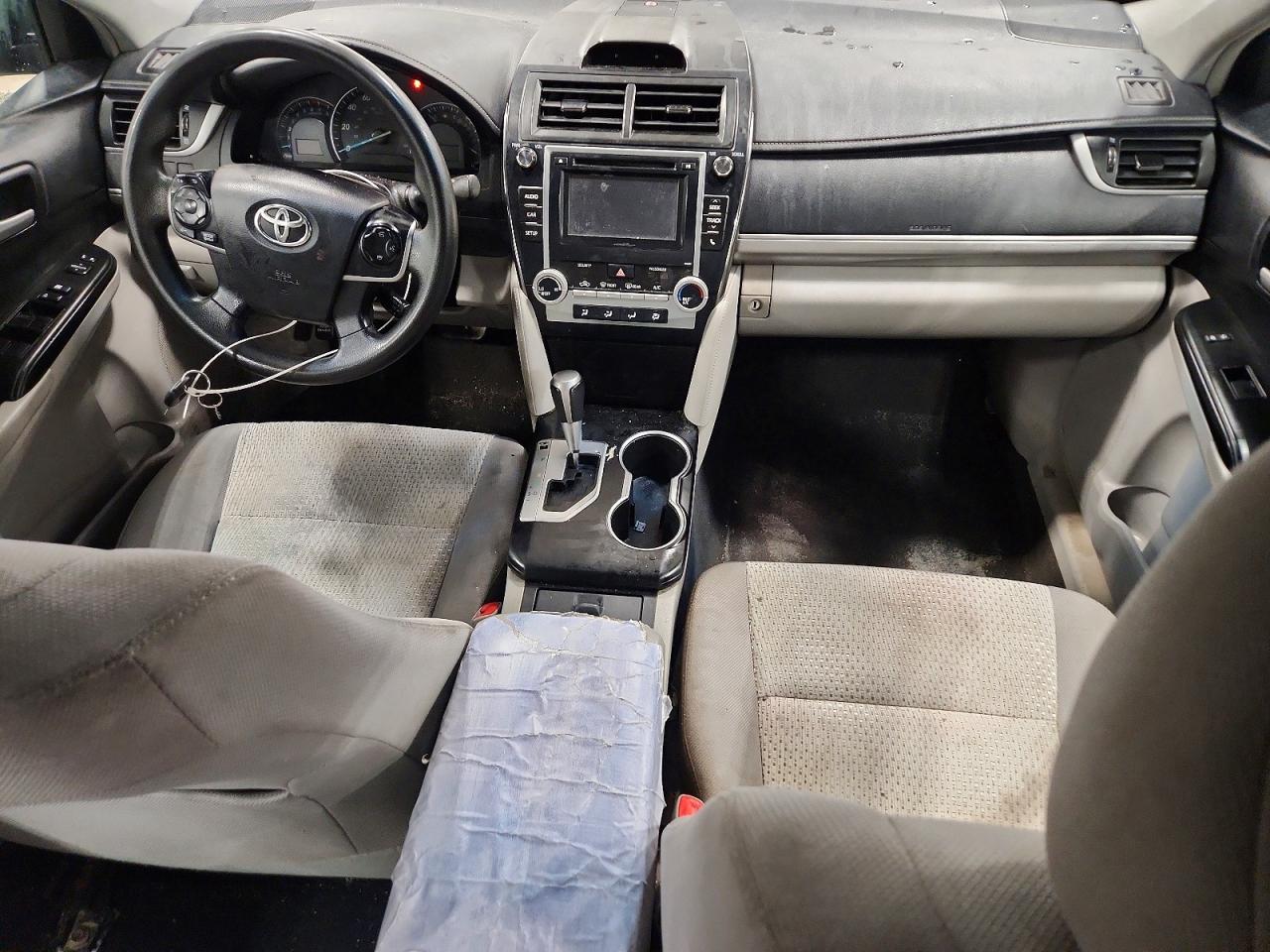 2014 Toyota Camry Le White vin: 4T1BF1FK9EU442583