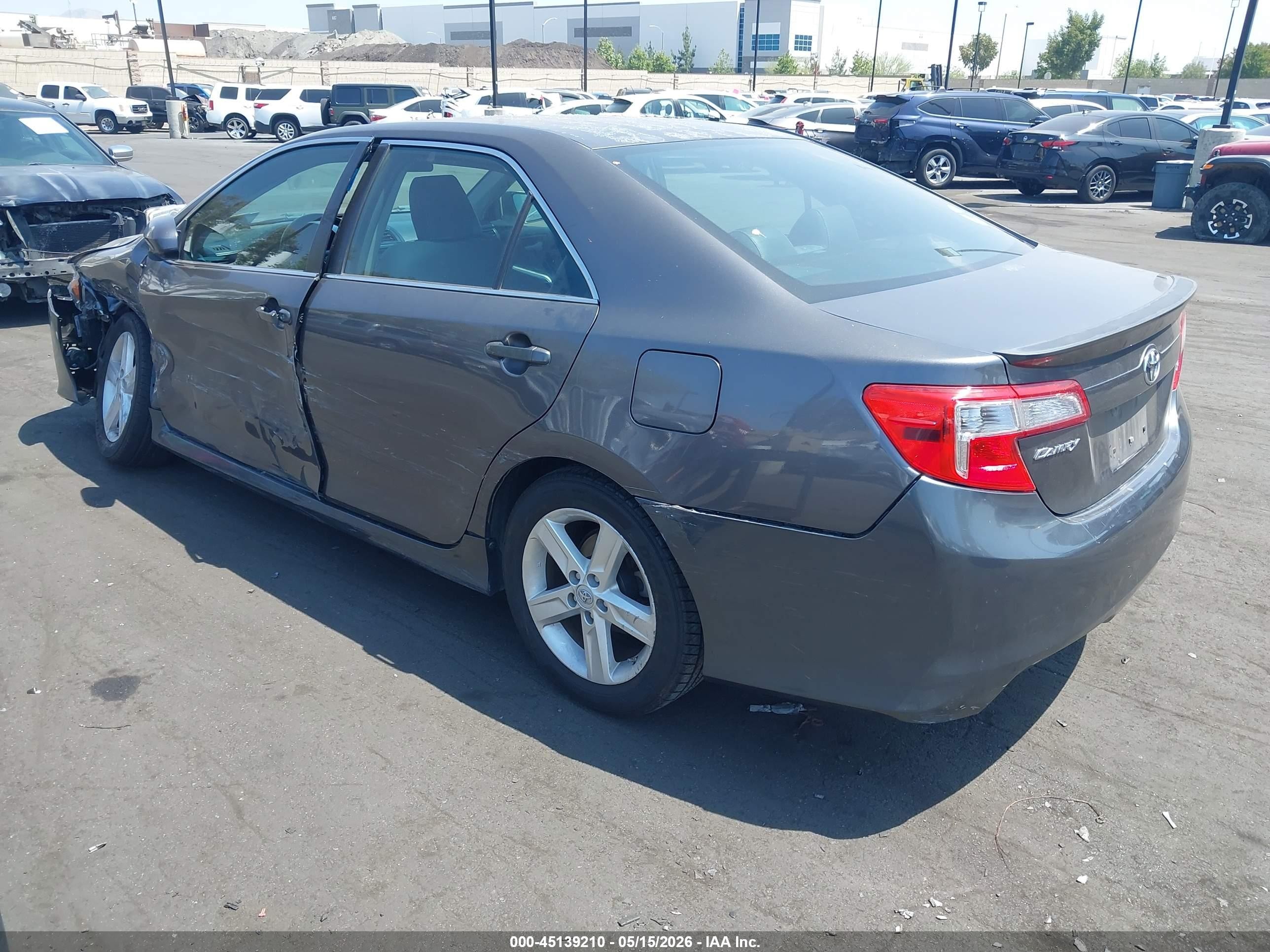 2014 Toyota Camry Se Серый vin: 4T1BF1FK9EU458444