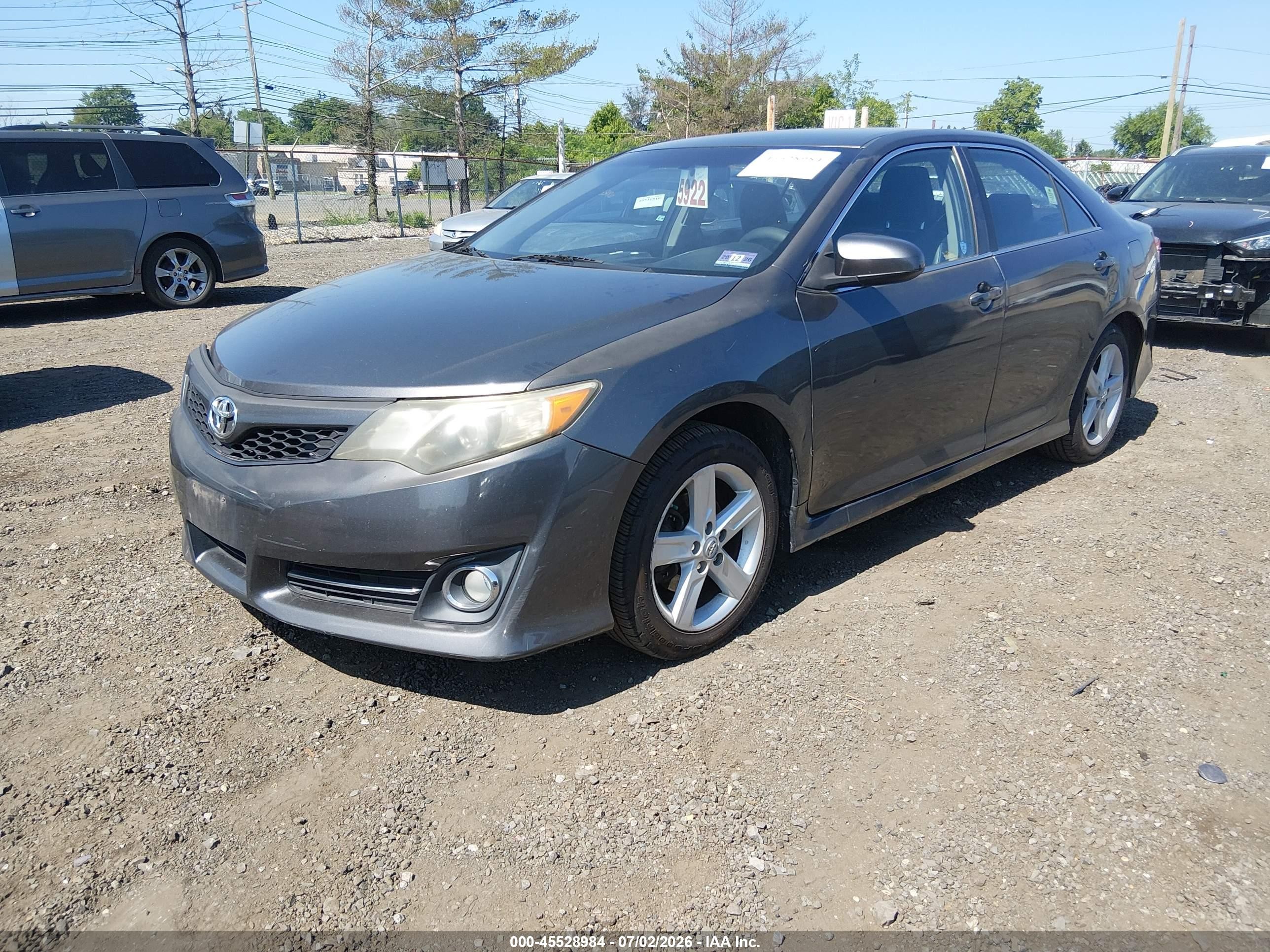2014 Toyota Camry Se Gray vin: 4T1BF1FK9EU464308