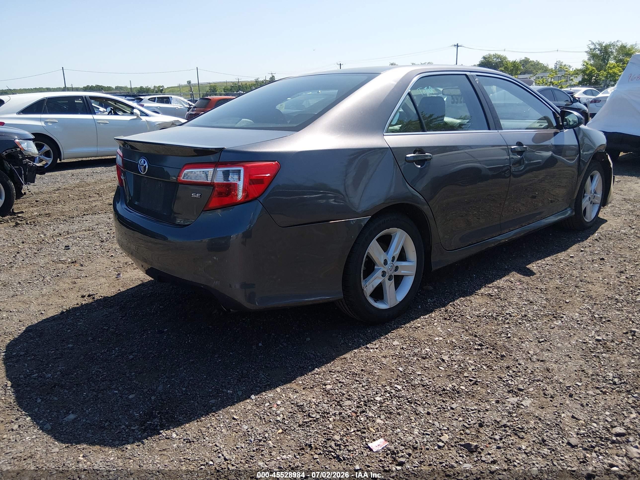 2014 Toyota Camry Se Gray vin: 4T1BF1FK9EU464308