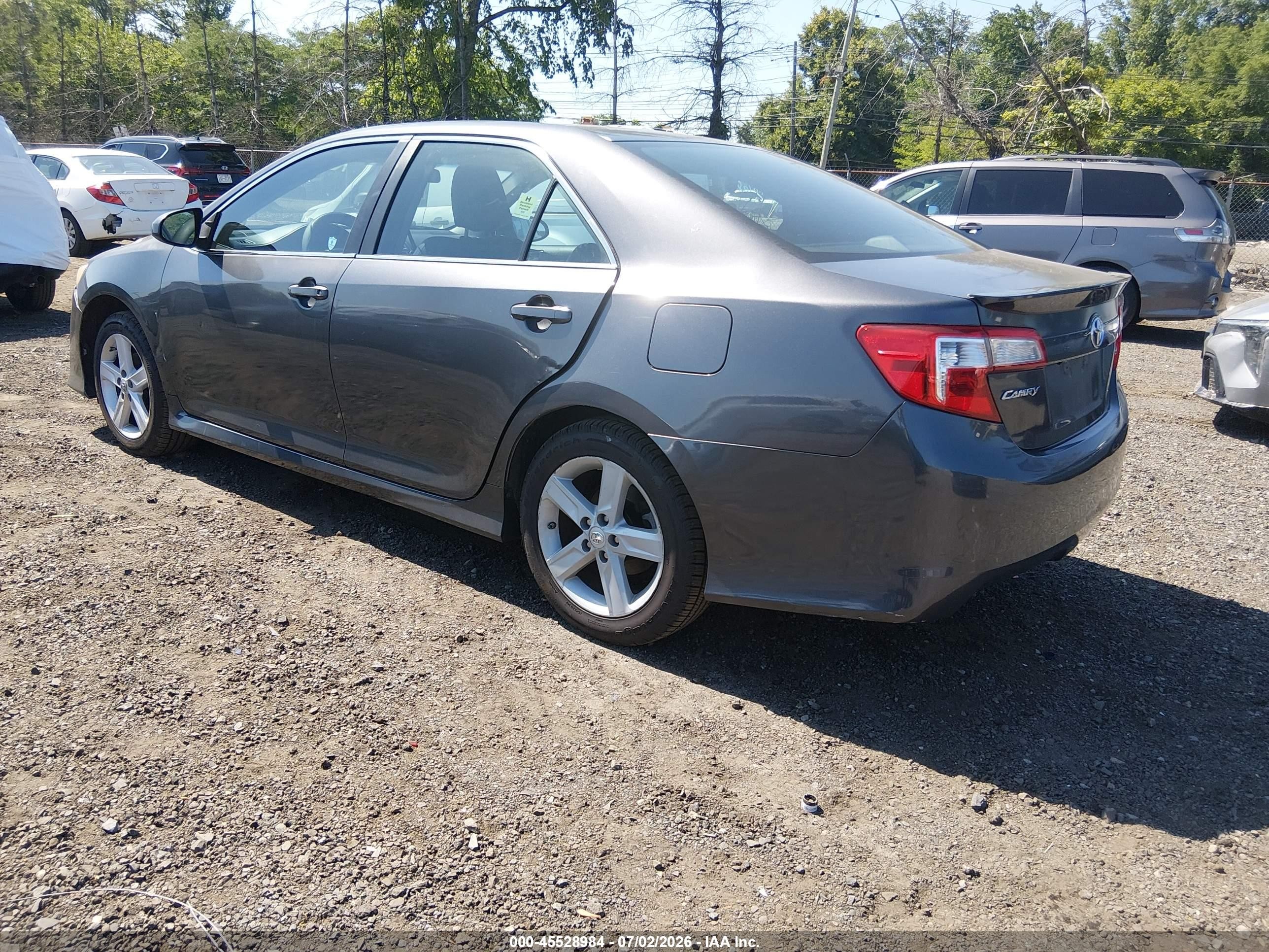 2014 Toyota Camry Se Gray vin: 4T1BF1FK9EU464308