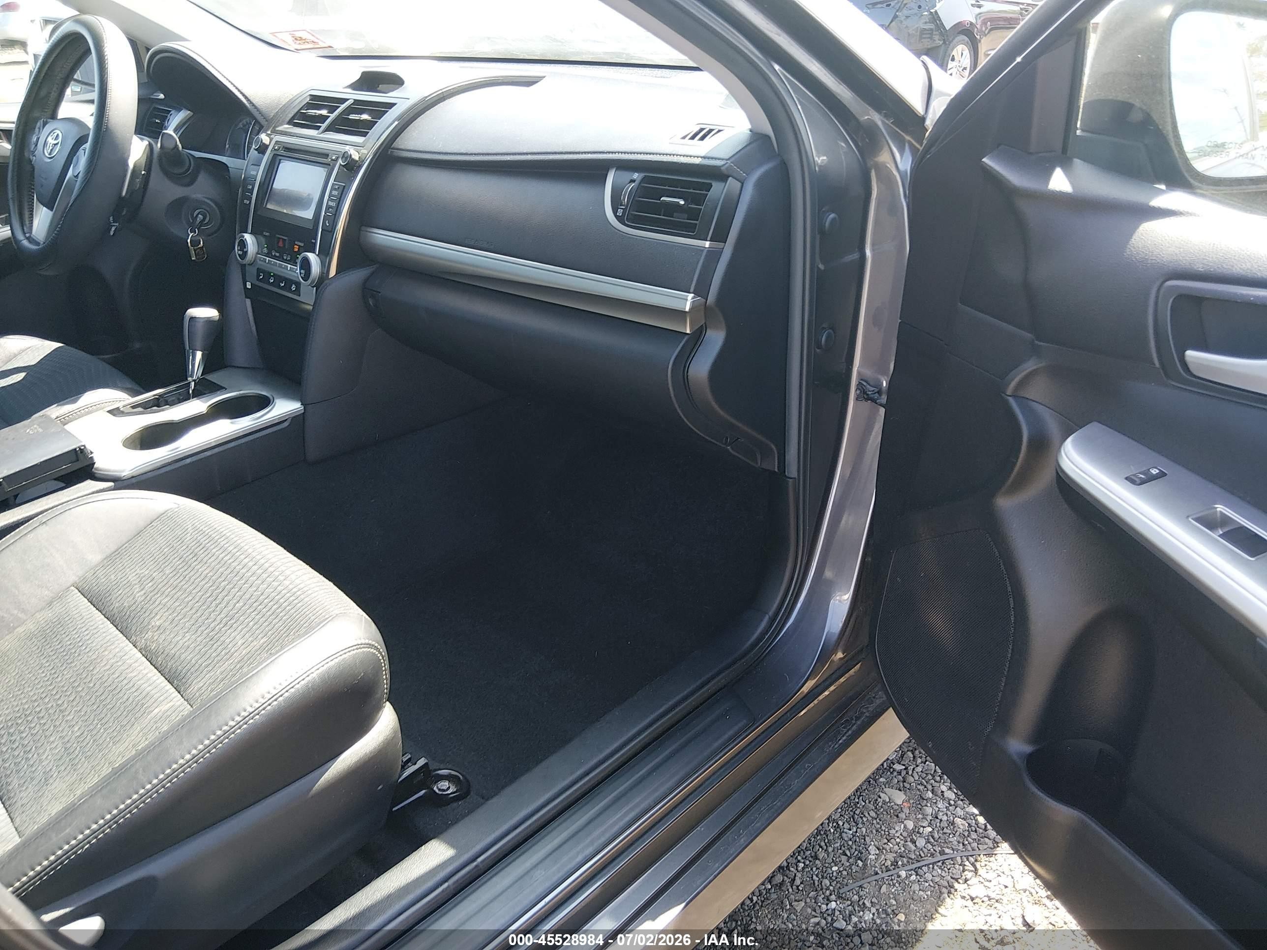 2014 Toyota Camry Se Gray vin: 4T1BF1FK9EU464308