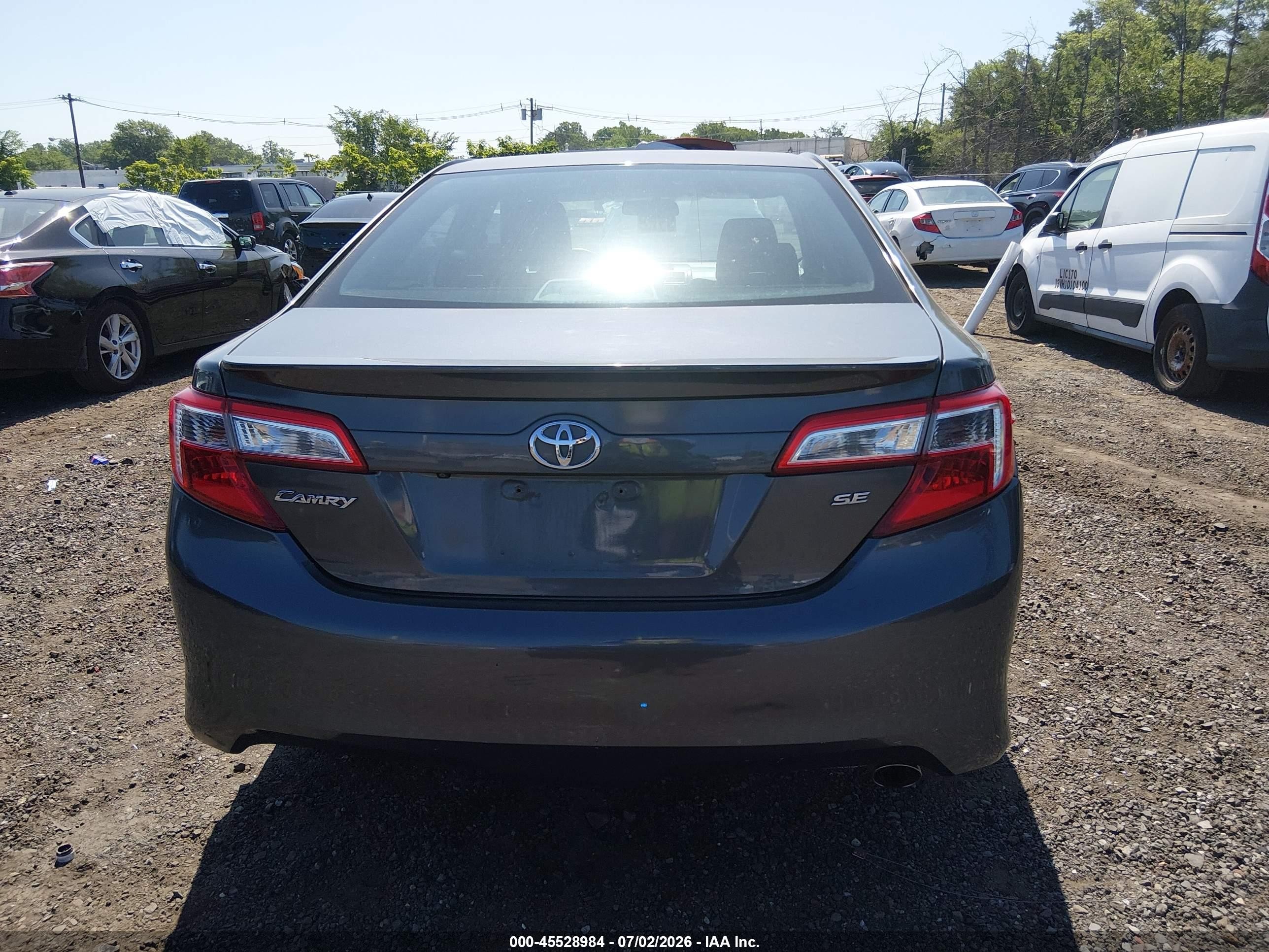 2014 Toyota Camry Se Gray vin: 4T1BF1FK9EU464308