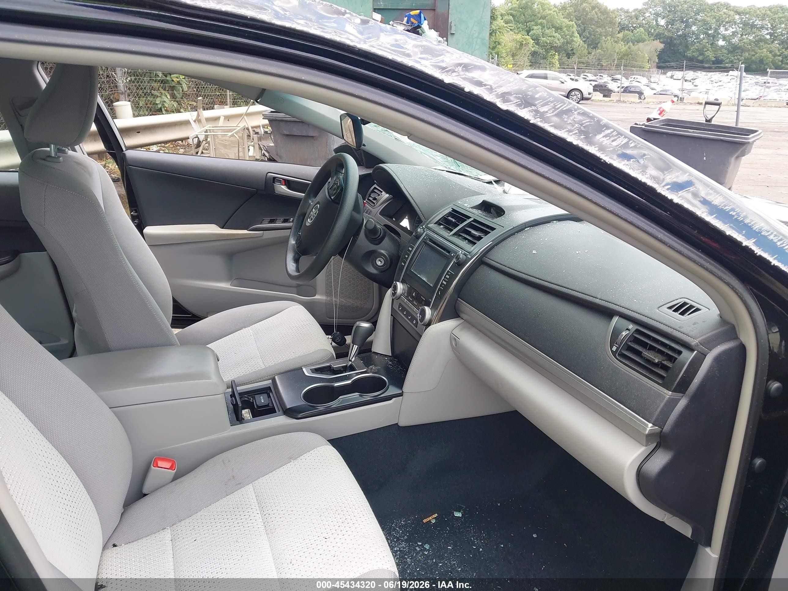 2014 Toyota Camry Le Black vin: 4T1BF1FK9EU466091