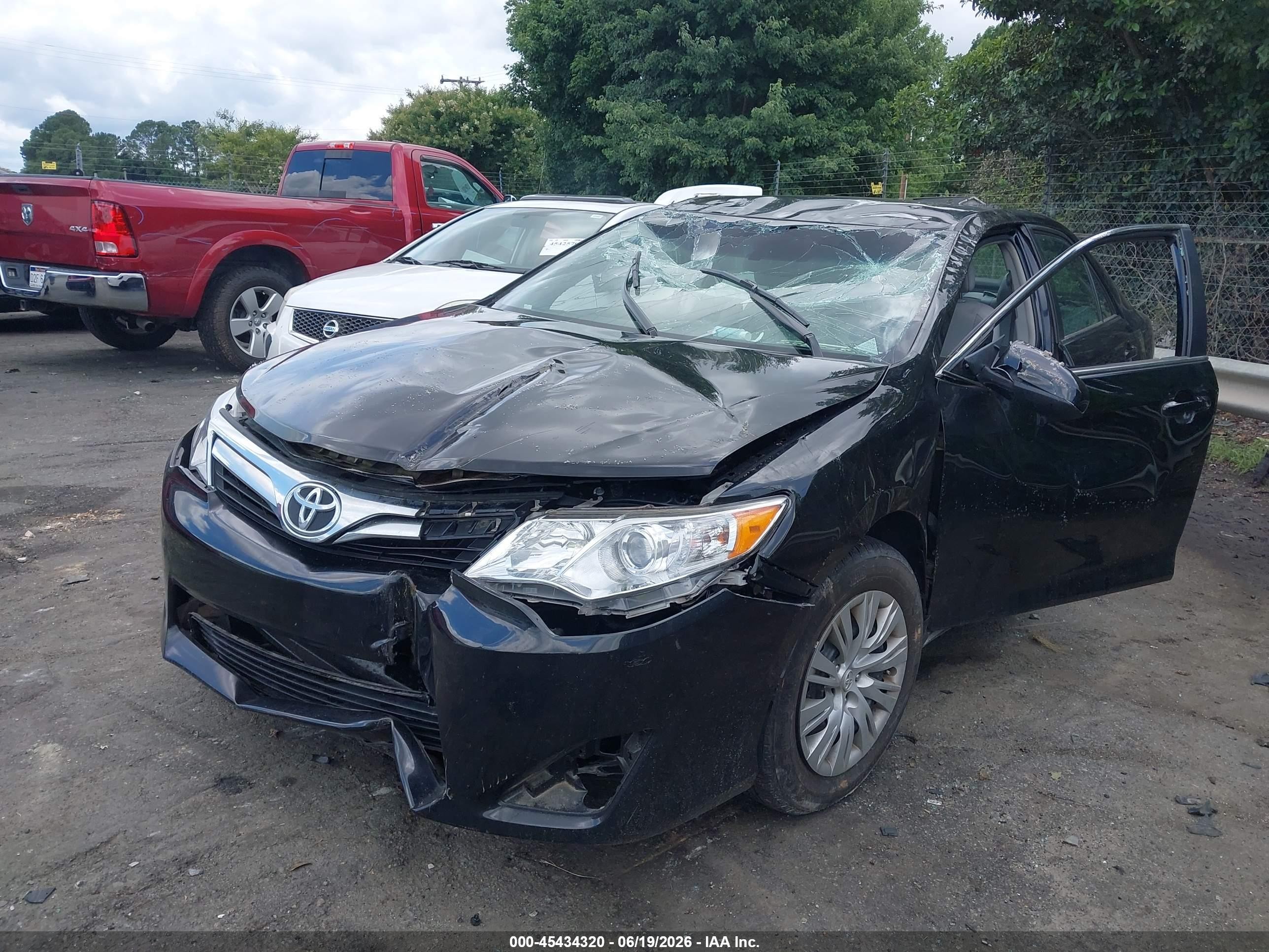 2014 Toyota Camry Le Black vin: 4T1BF1FK9EU466091