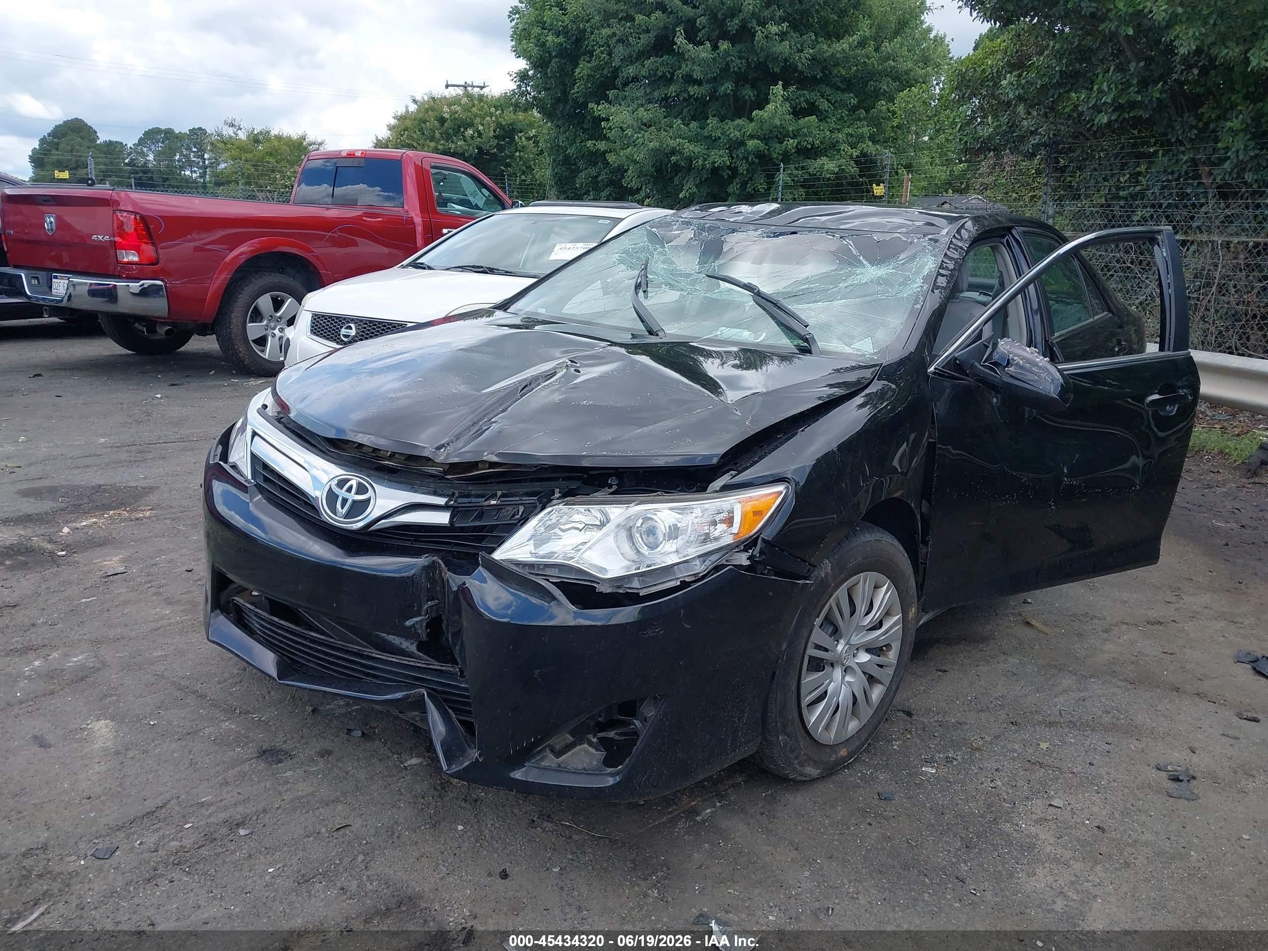2014 Toyota Camry Le Black vin: 4T1BF1FK9EU466091