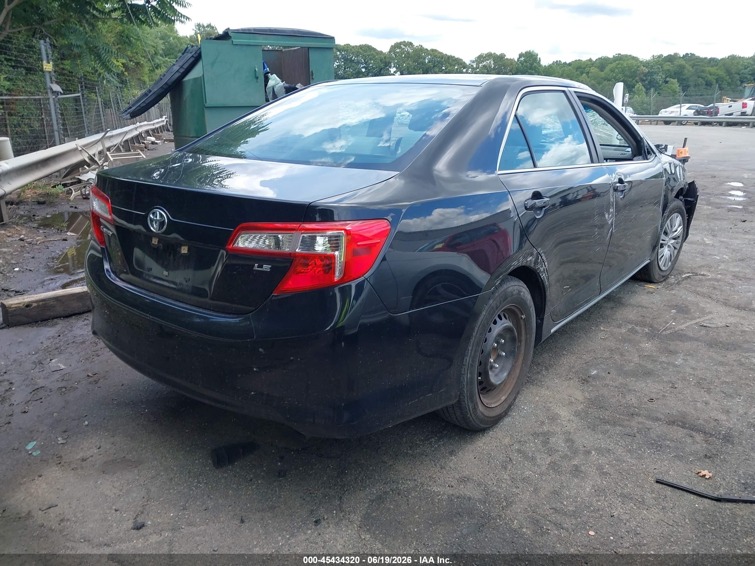 2014 Toyota Camry Le Black vin: 4T1BF1FK9EU466091