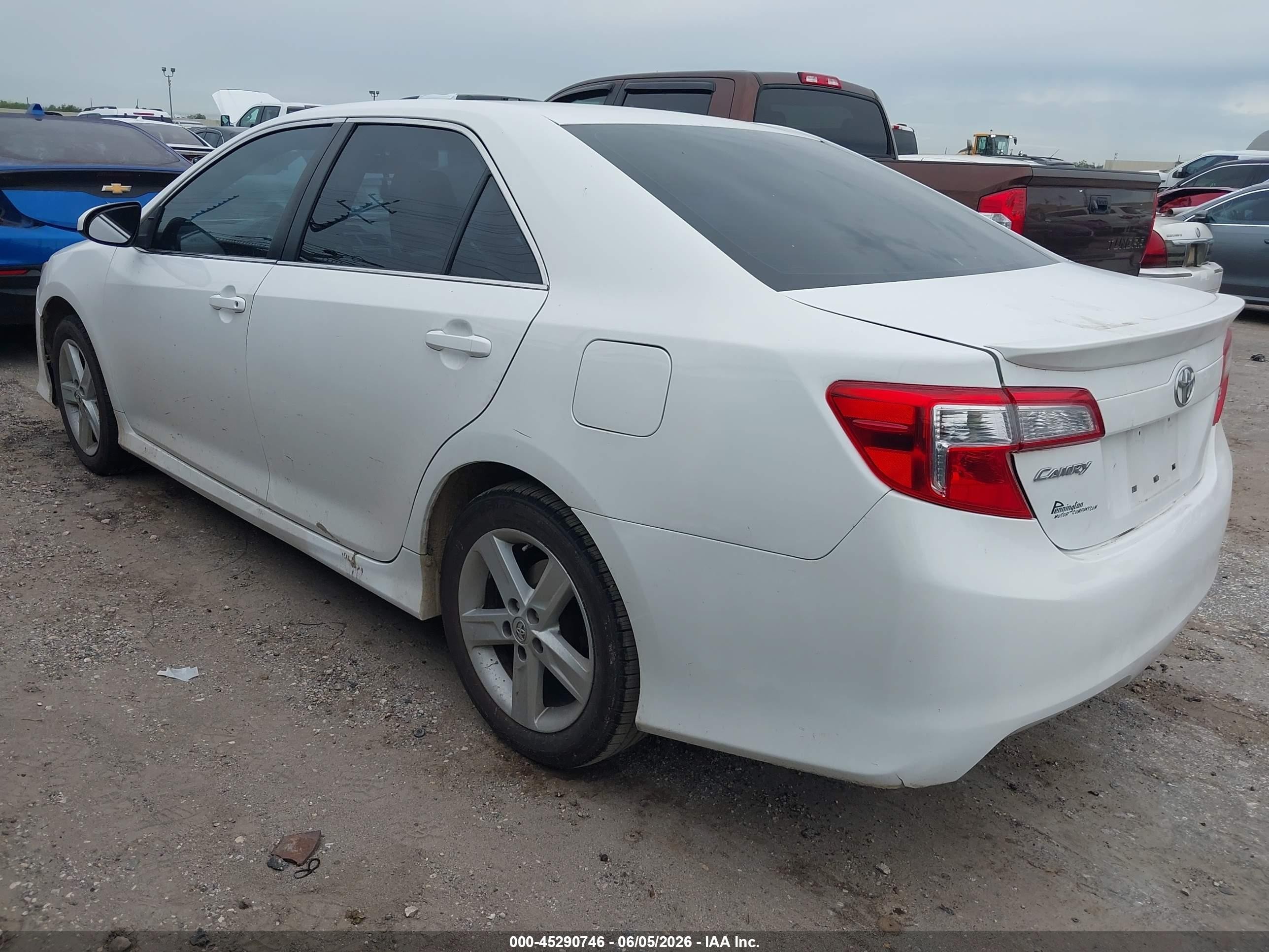 2014 Toyota Camry Se White vin: 4T1BF1FK9EU729373