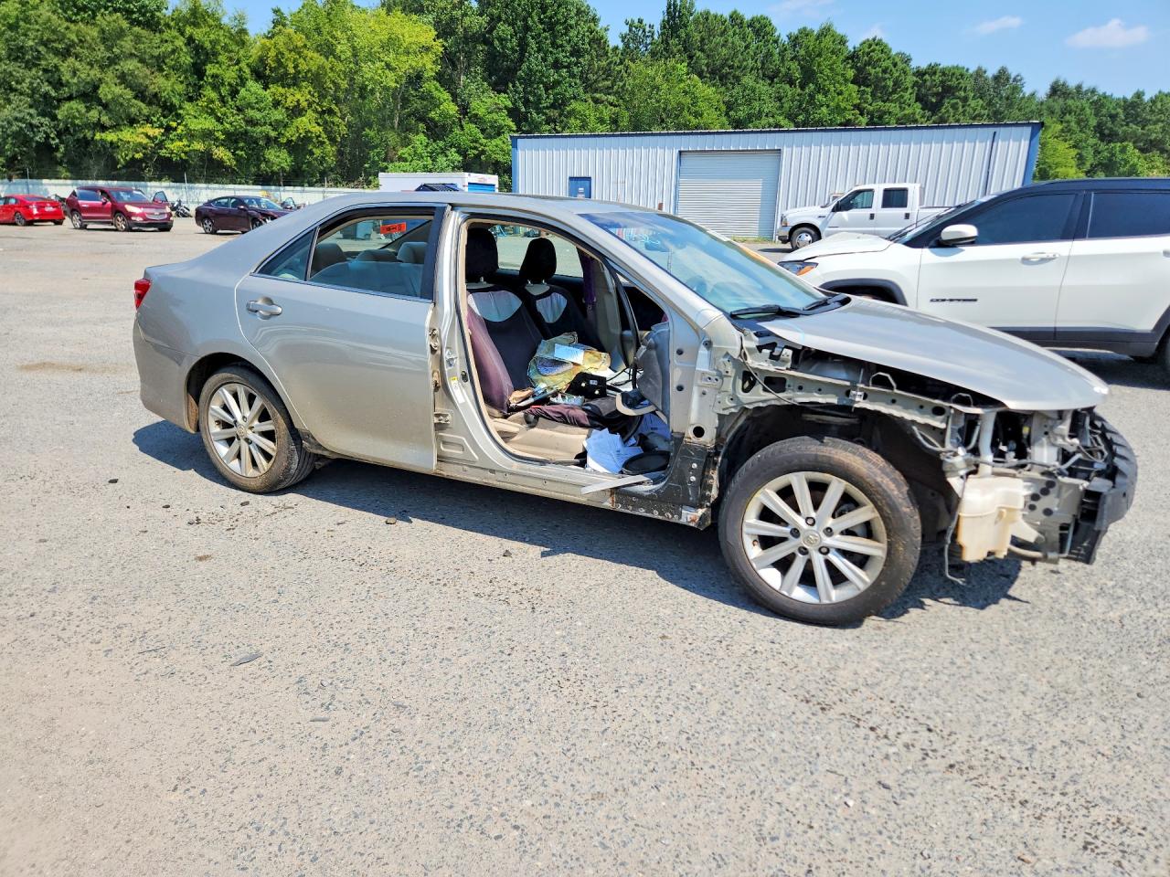 2014 Toyota Camry Xle Cream vin: 4T1BF1FK9EU742740