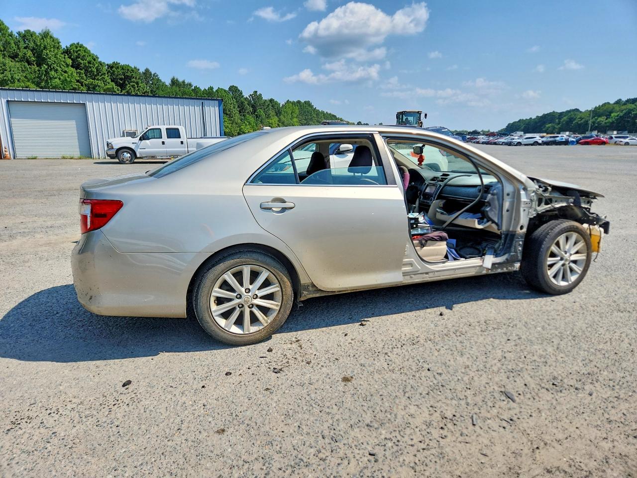 2014 Toyota Camry Xle Cream vin: 4T1BF1FK9EU742740