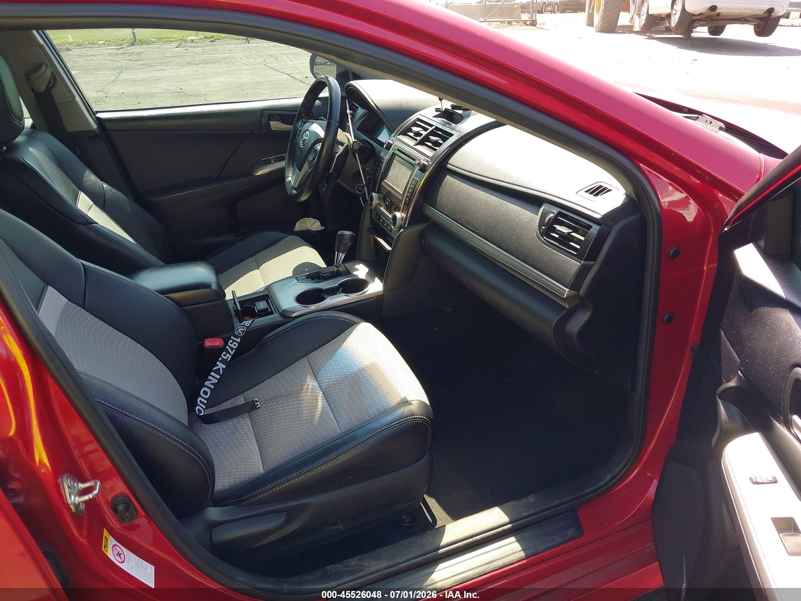 2014 Toyota Camry Se Sport Red vin: 4T1BF1FK9EU757965