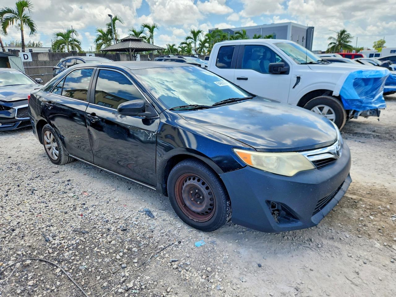 2014 Toyota Camry Le Black vin: 4T1BF1FK9EU770649